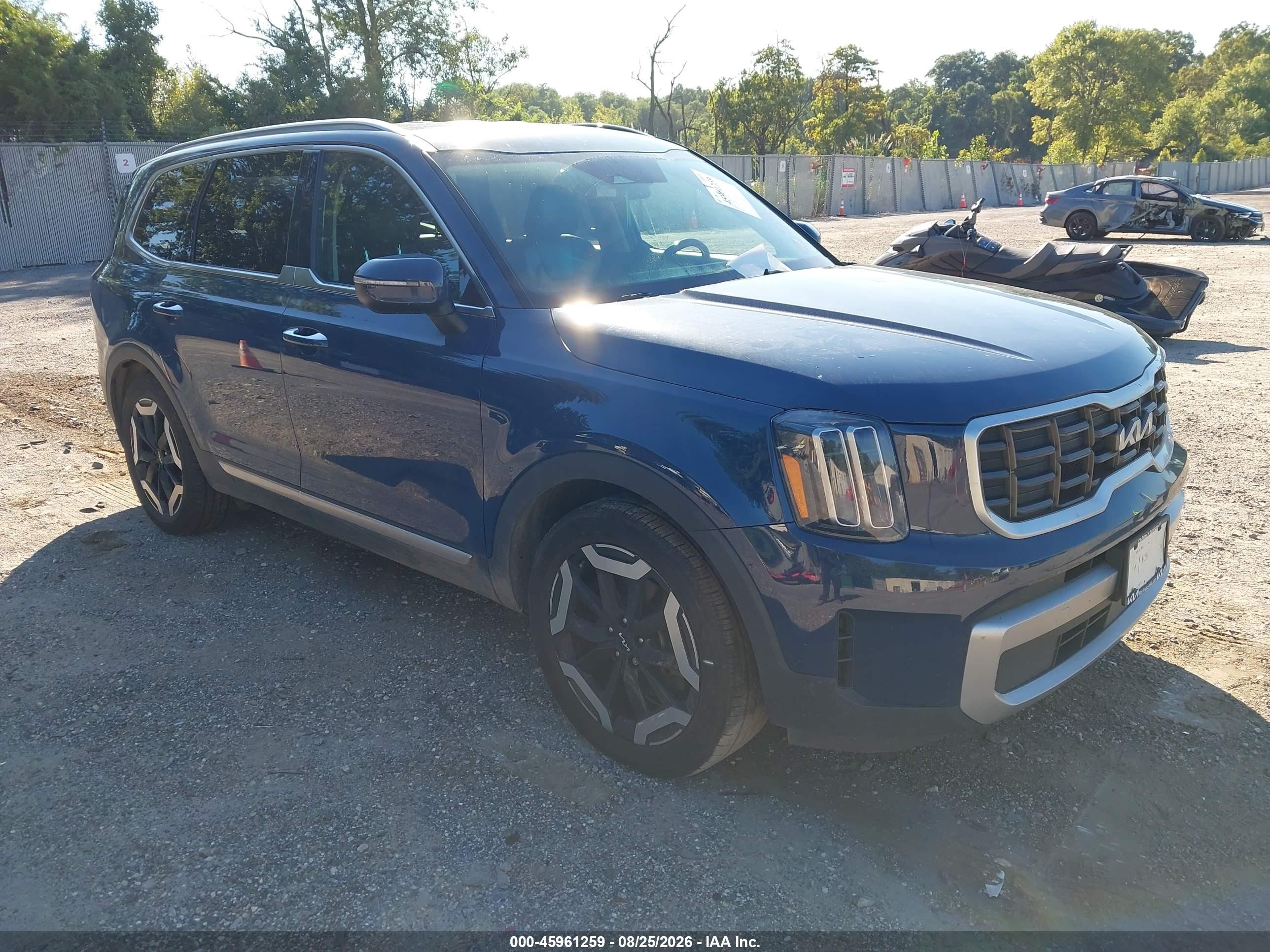 2023 Kia Telluride VIN 5XYP6DGC8PG403488 — IAAI salvage auction photo