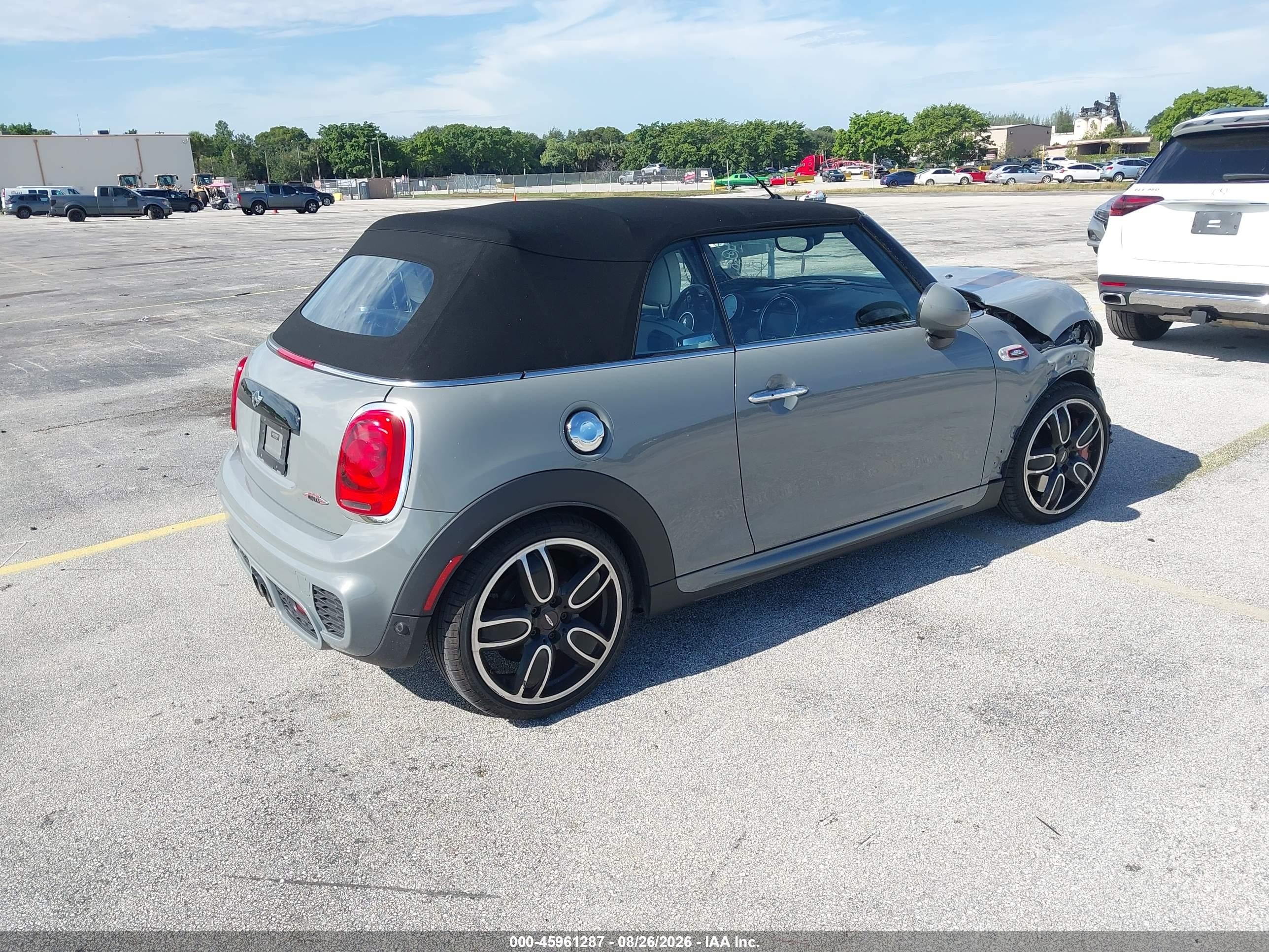 2018 Mini Convertible VIN WMWWH9C59J3A78436 IAAI salvage auction — Front End, Wait Title, sold $3,550 on 2026-09-20 (photo 4)