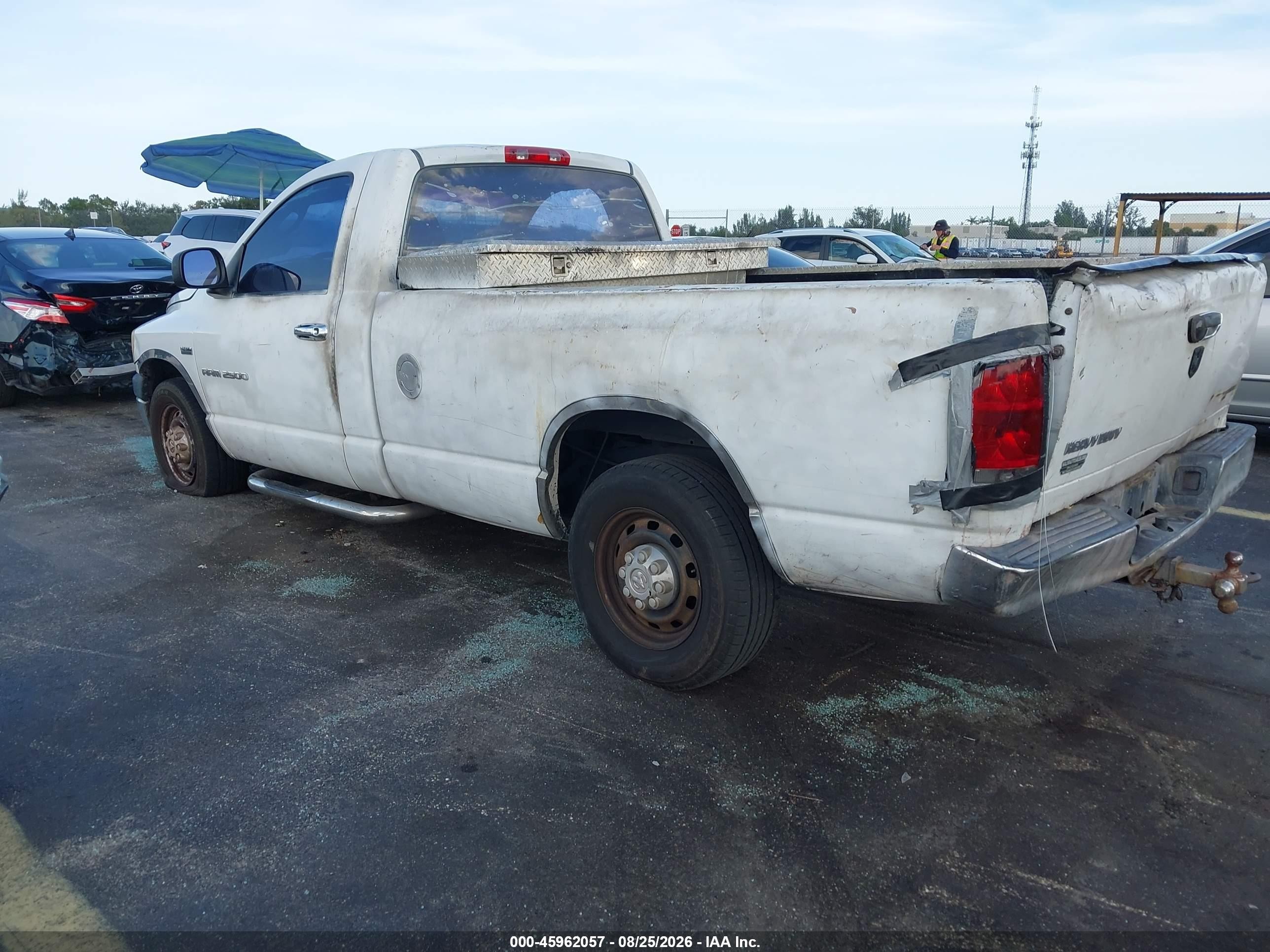 2006 Dodge Ram 2500 VIN 3D7KR26D06G264981 IAAI salvage auction — Unknown, Rebuildable (Florida), sold $400 on 2026-09-17 (photo 3)