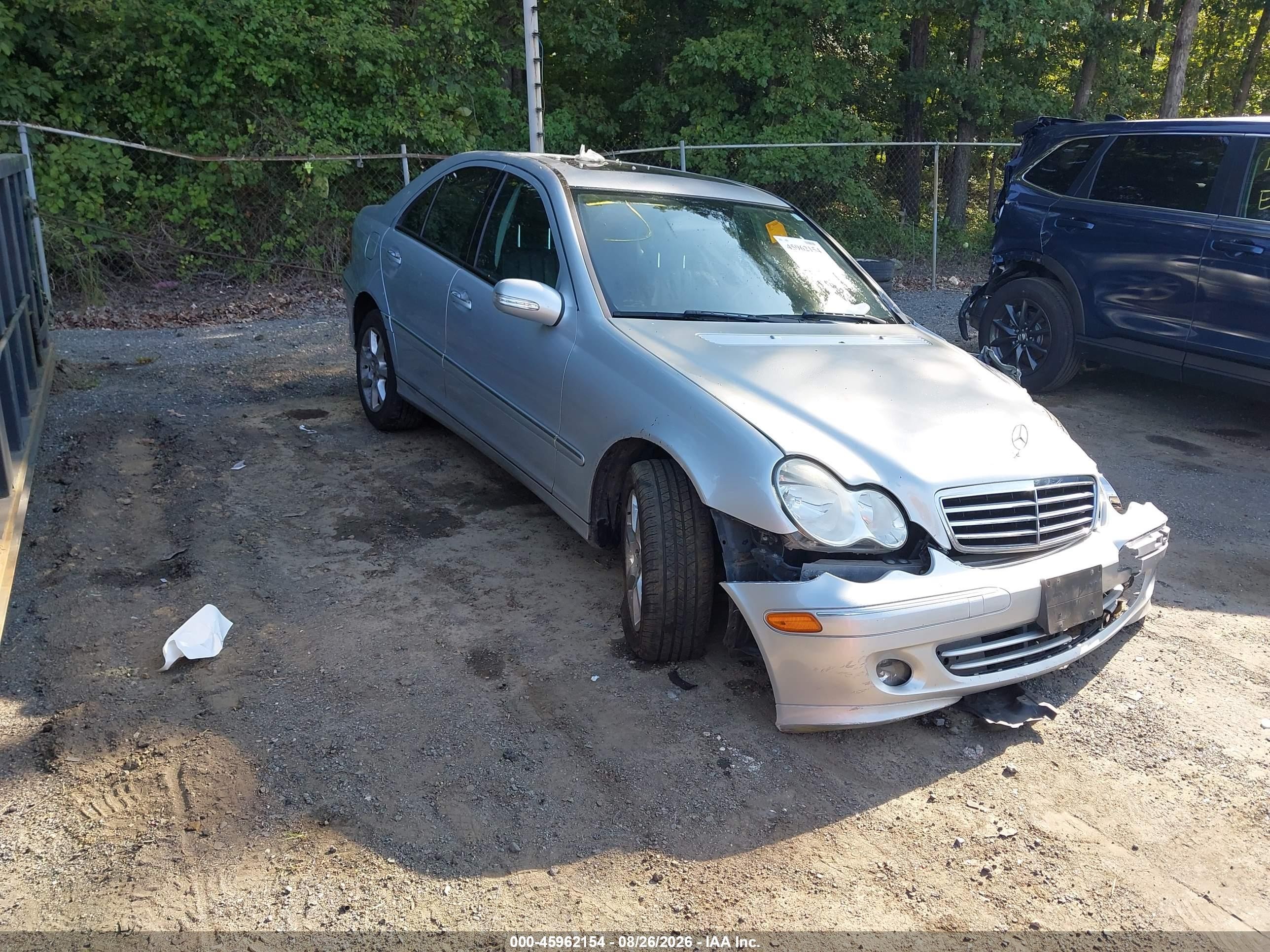 2007 Mercedes-Benz C-Class VIN WDBRF92H47F930115 IAAI salvage auction — Front End, Salvage - Greater Than 75% (Maryland), sold $300 on 2026-09-11 (photo 1)