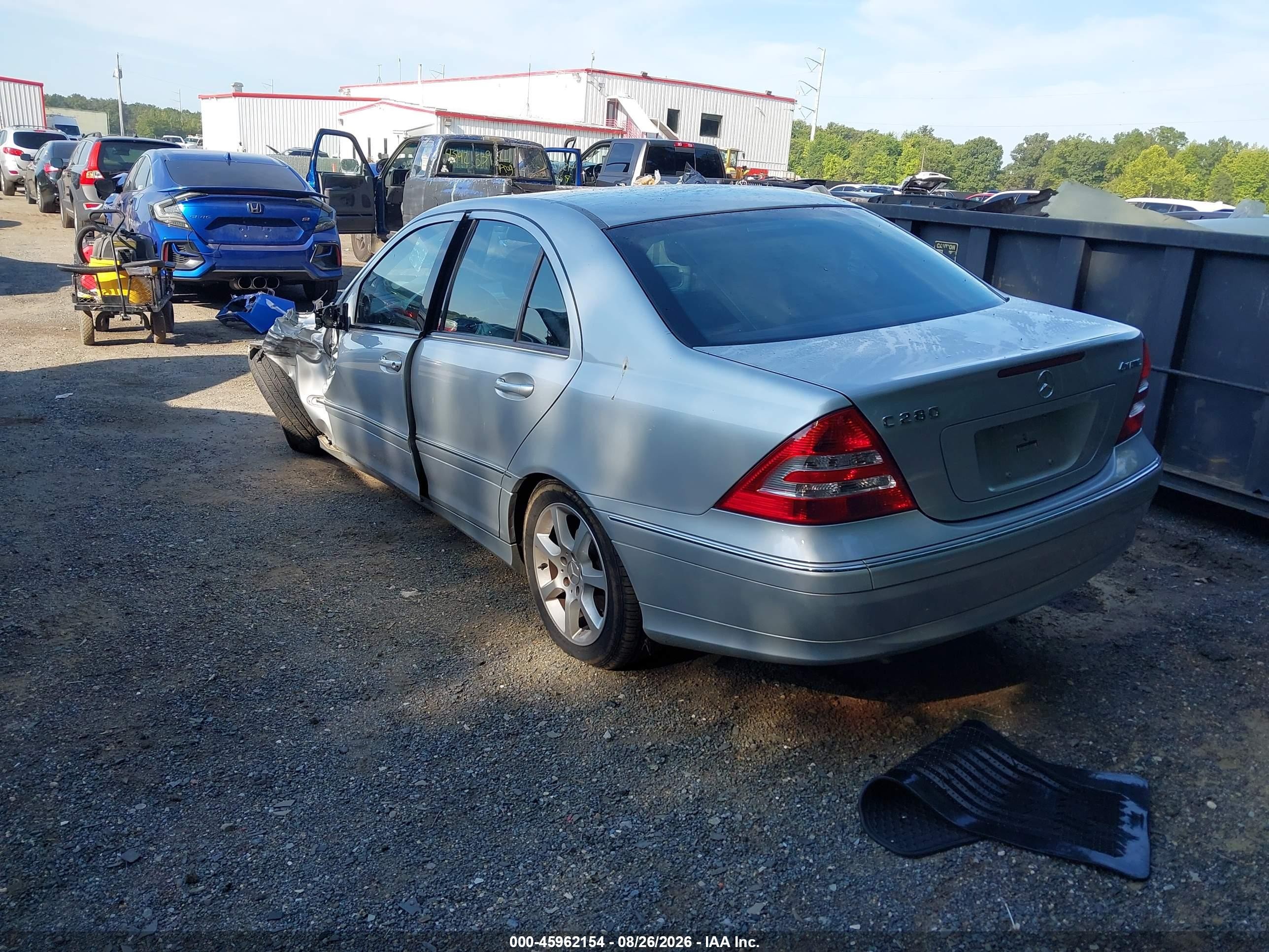 2007 Mercedes-Benz C-Class VIN WDBRF92H47F930115 IAAI salvage auction — Front End, Salvage - Greater Than 75% (Maryland), sold $300 on 2026-09-11 (photo 3)