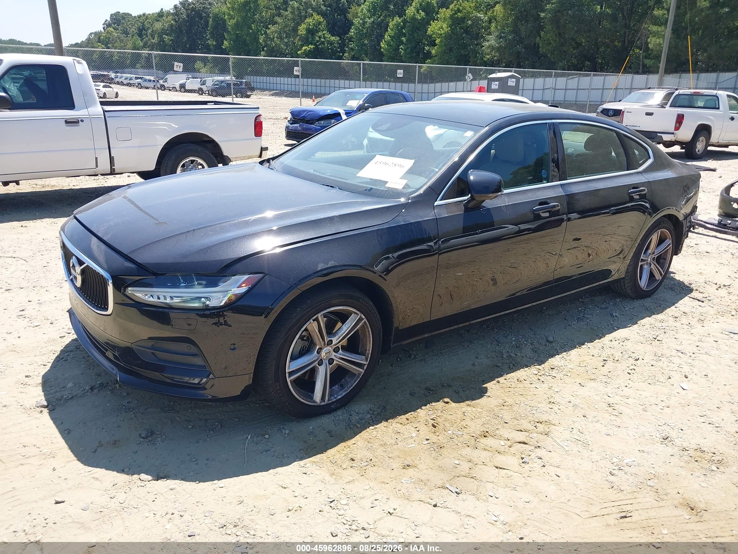2018 Volvo S90 VIN LVY982AK9JP021524 IAAI salvage auction — Rear End, Salvage (Georgia), sold $5,200 on 2026-10-07 (photo 2)
