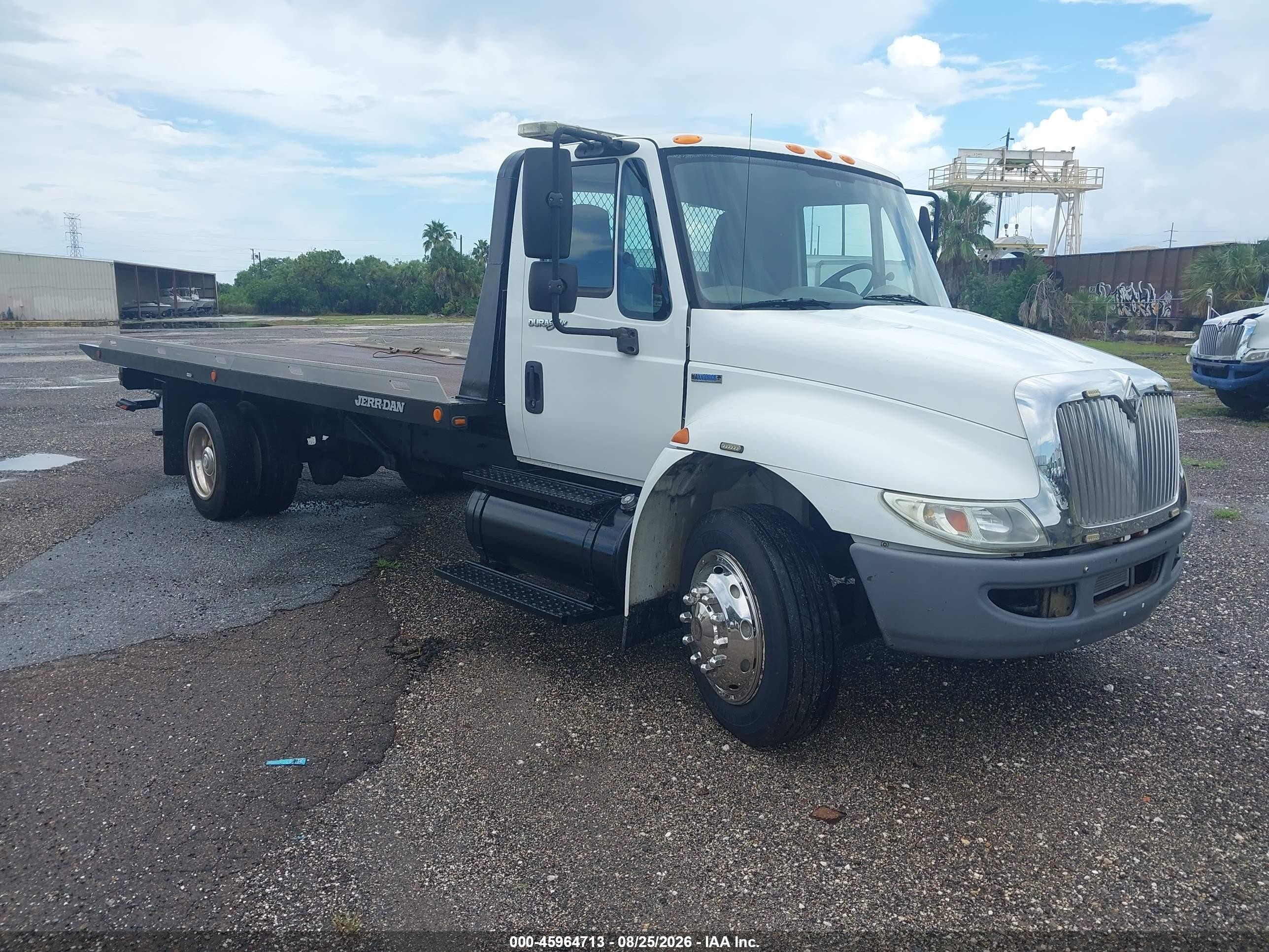 2009 International 4000-Series VIN 1HTJTSKL89H050922 — IAAI salvage auction photo