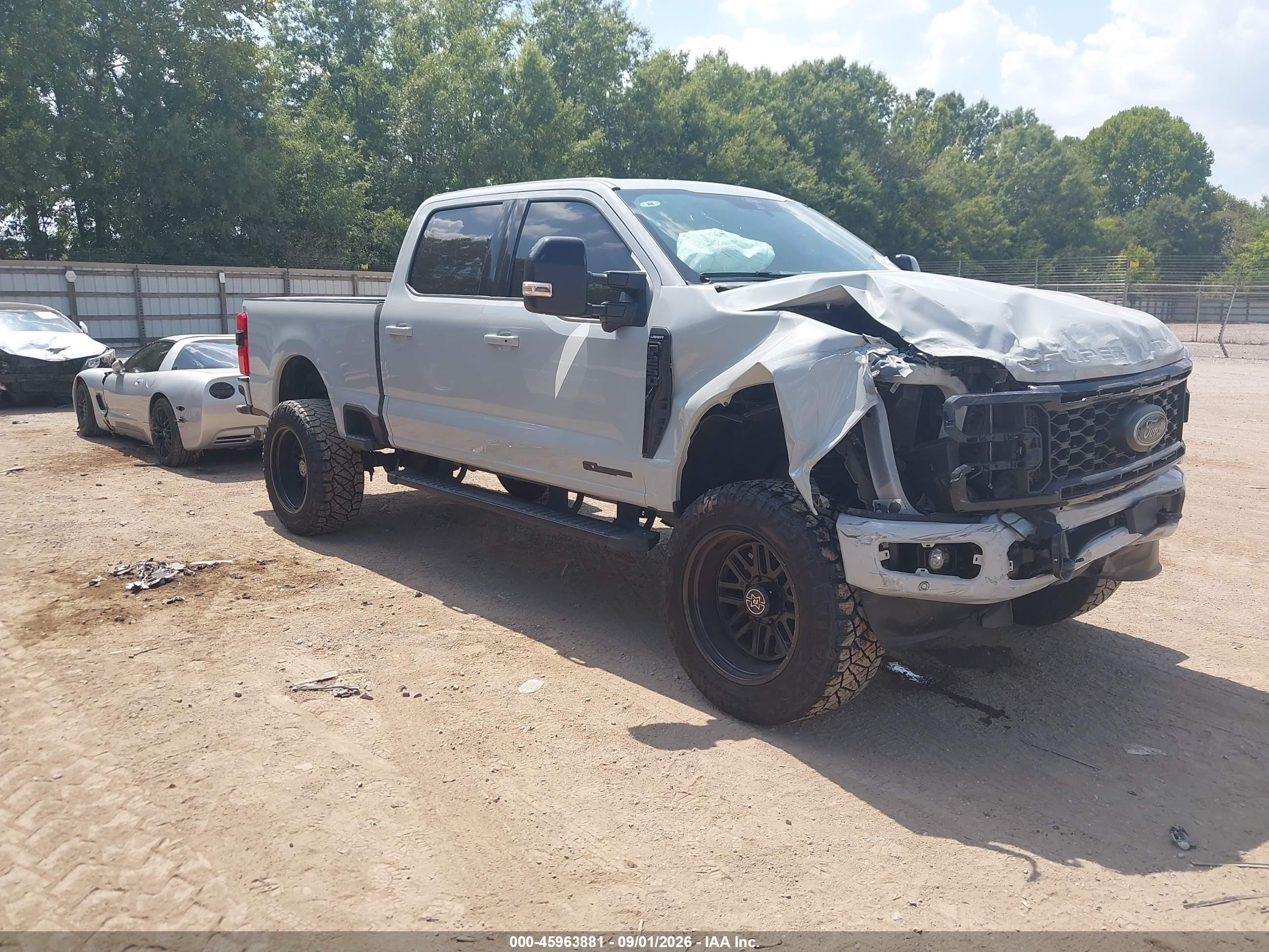 2025 Ford F-250 VIN 1FT8W2BTXSEC96560 — IAAI salvage auction photo