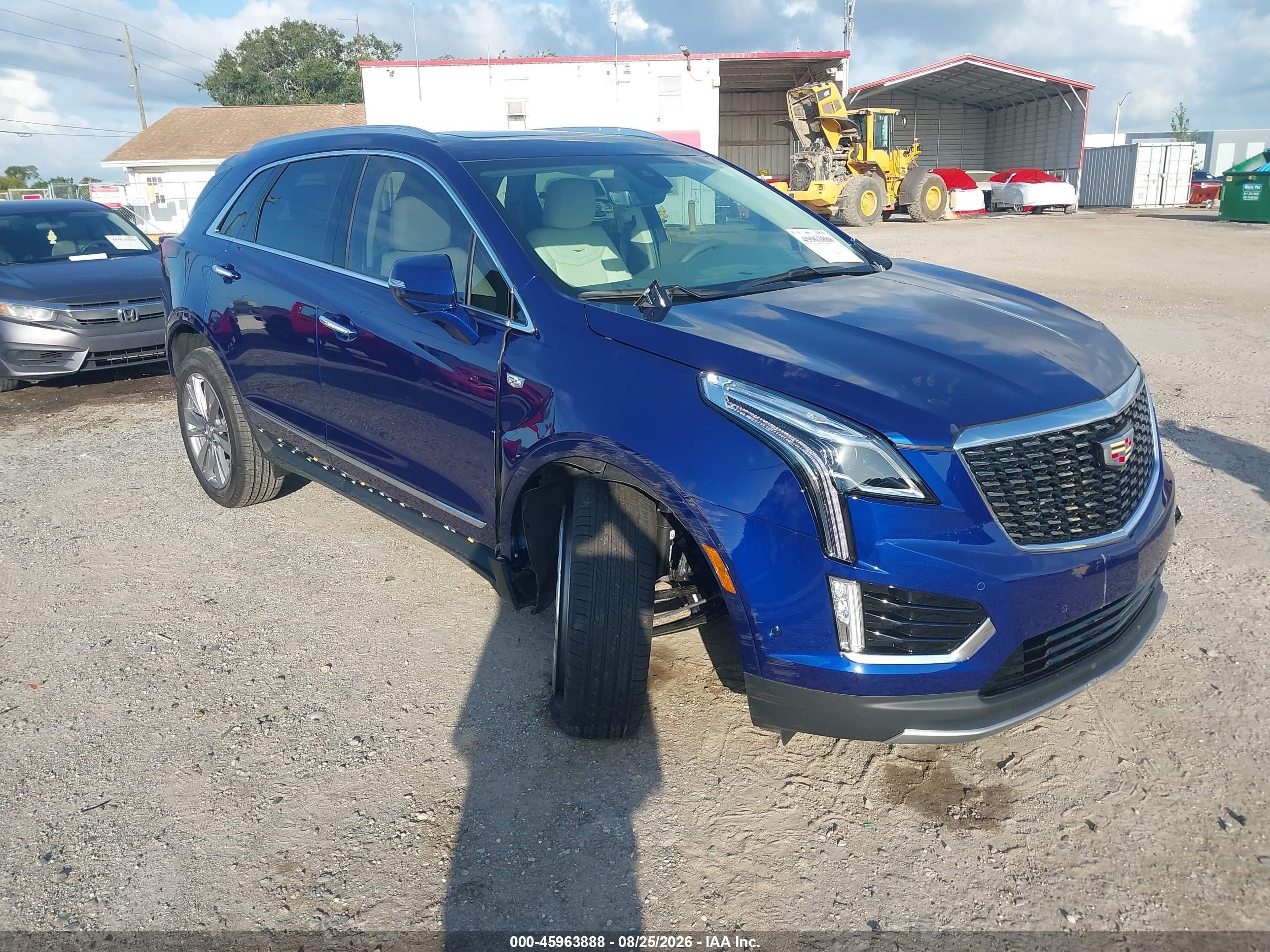 2026 Cadillac XT5 VIN 1GYKNCR40TZ113359 — IAAI salvage auction photo