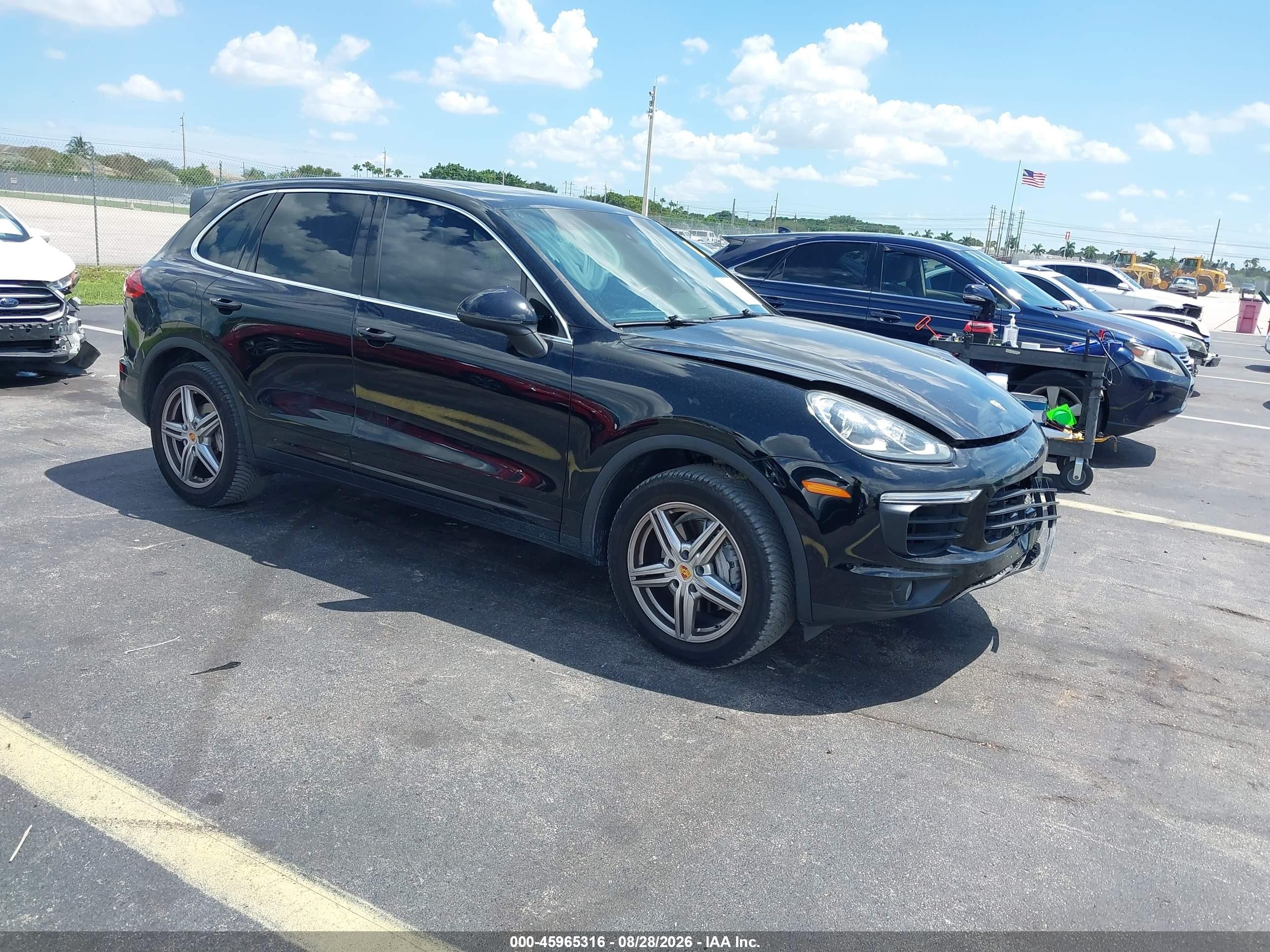 2016 Porsche Cayenne VIN WP1AB2A24GLA94224 — IAAI salvage auction photo