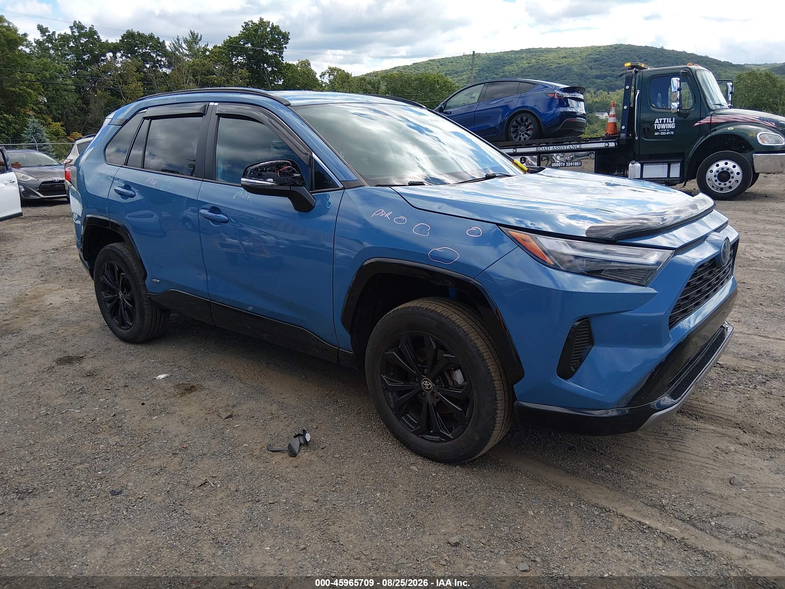 2024 Toyota RAV4 Hybrid VIN 4T3T6RFV5RU146146 — IAAI salvage auction photo