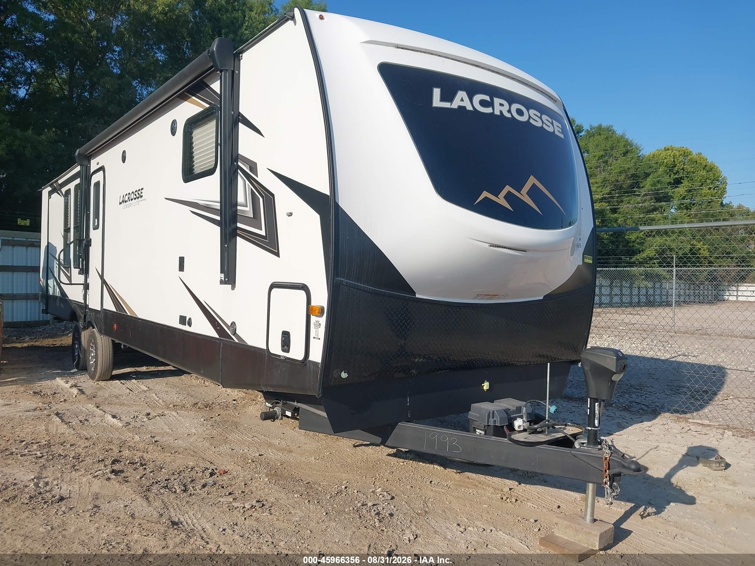 2023 Forest River Lacrosse VIN 5ZT2LCZB8PB011993 — IAAI salvage auction photo