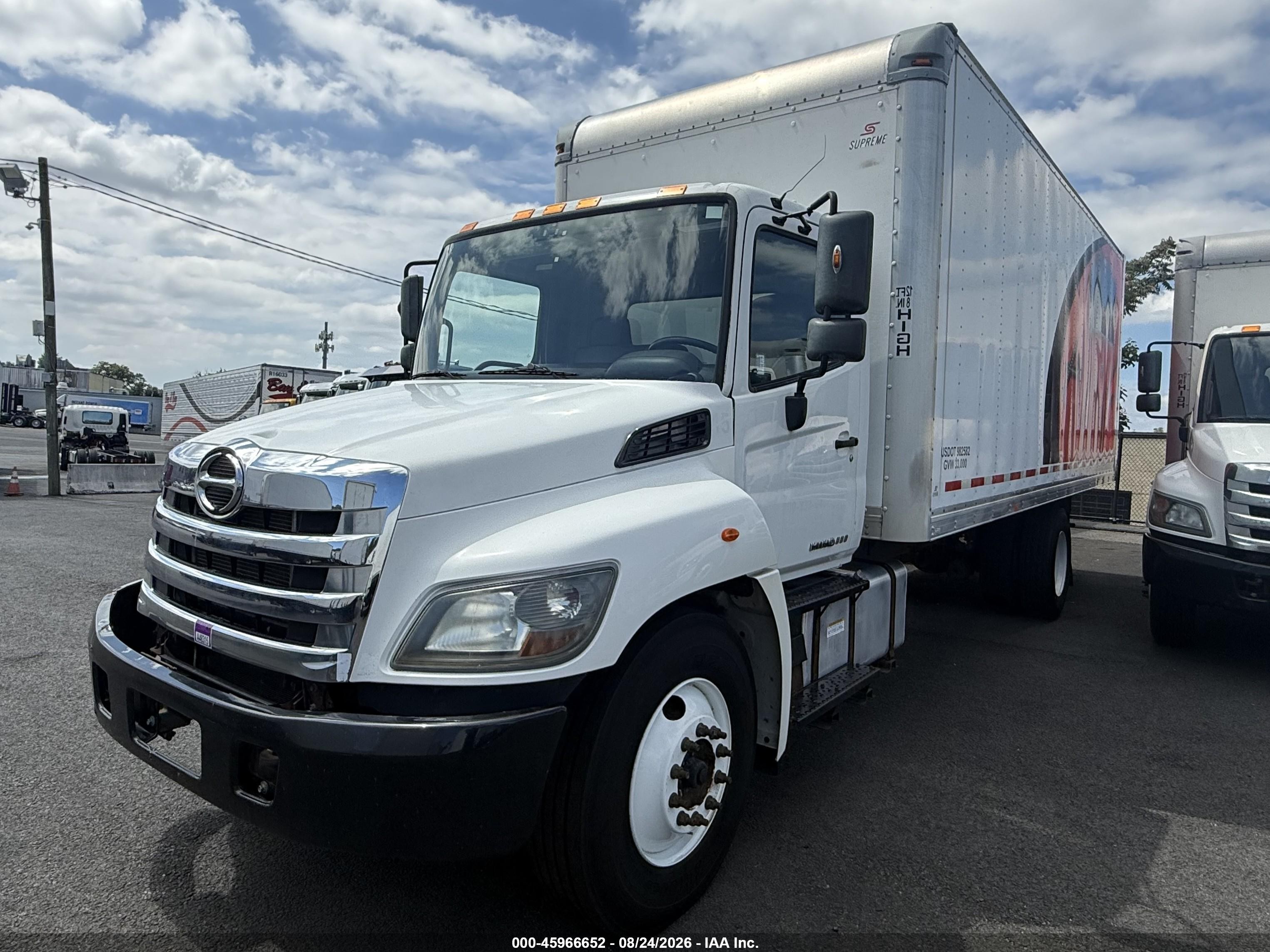 2018 Hino 338 VIN 5PVNV8JR4J4S51228 IAAI salvage auction — Normal Wear, Clear (Connecticut), sold $15,500 on 2026-09-18 (photo 1)