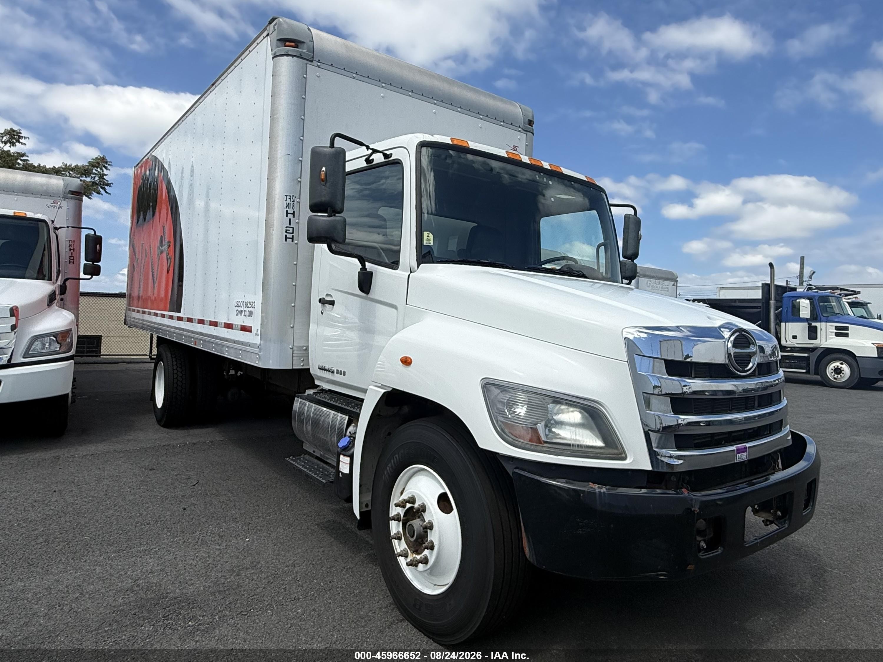 2018 Hino 338 VIN 5PVNV8JR4J4S51228 IAAI salvage auction — Normal Wear, Clear (Connecticut), sold $15,500 on 2026-09-18 (photo 2)