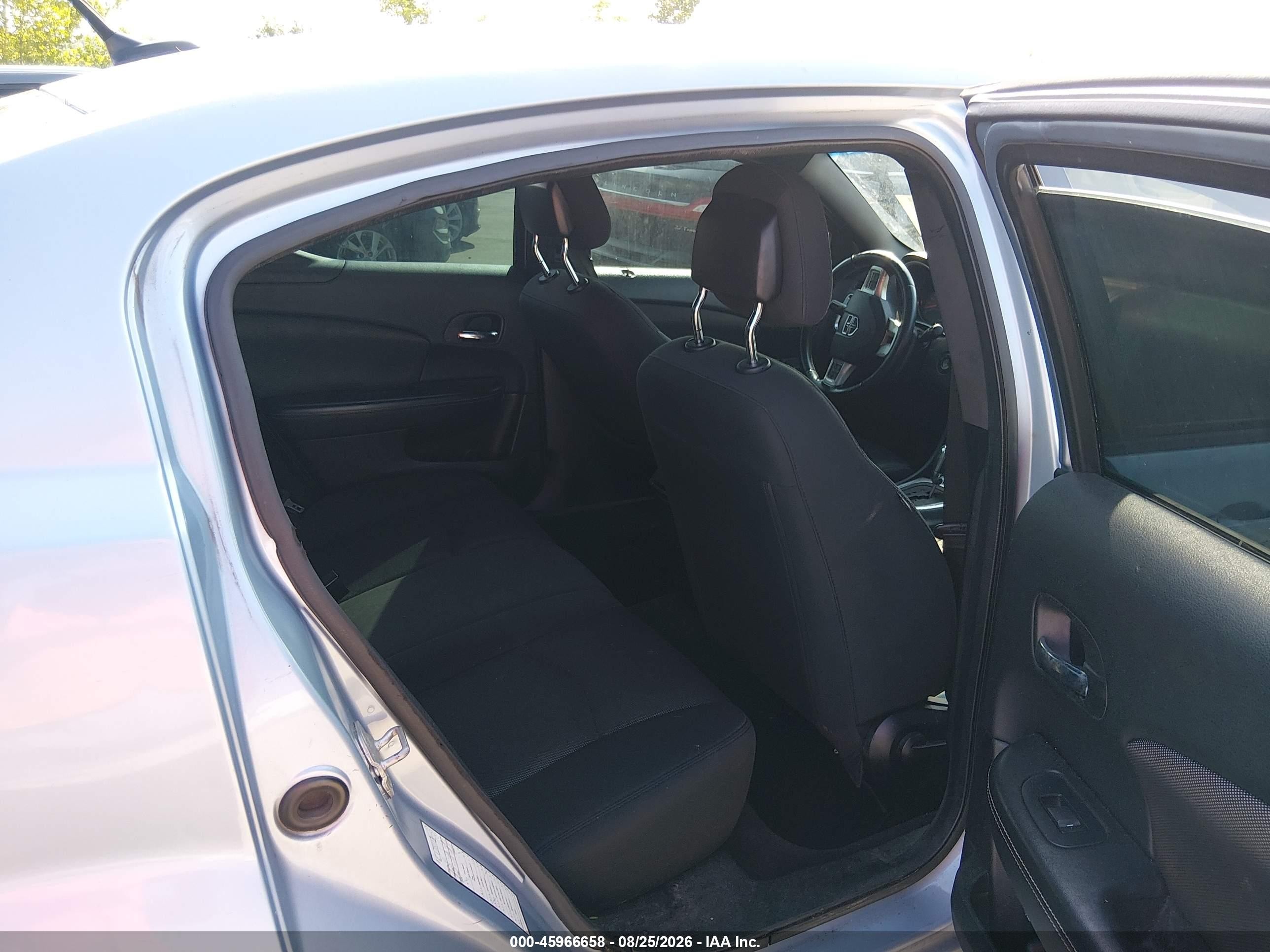 2013 Dodge Avenger VIN 1C3CDZCB1DN590595 IAAI salvage auction — Normal Wear, Clear (Missouri), sold $575 on 2026-09-27 (photo 7)