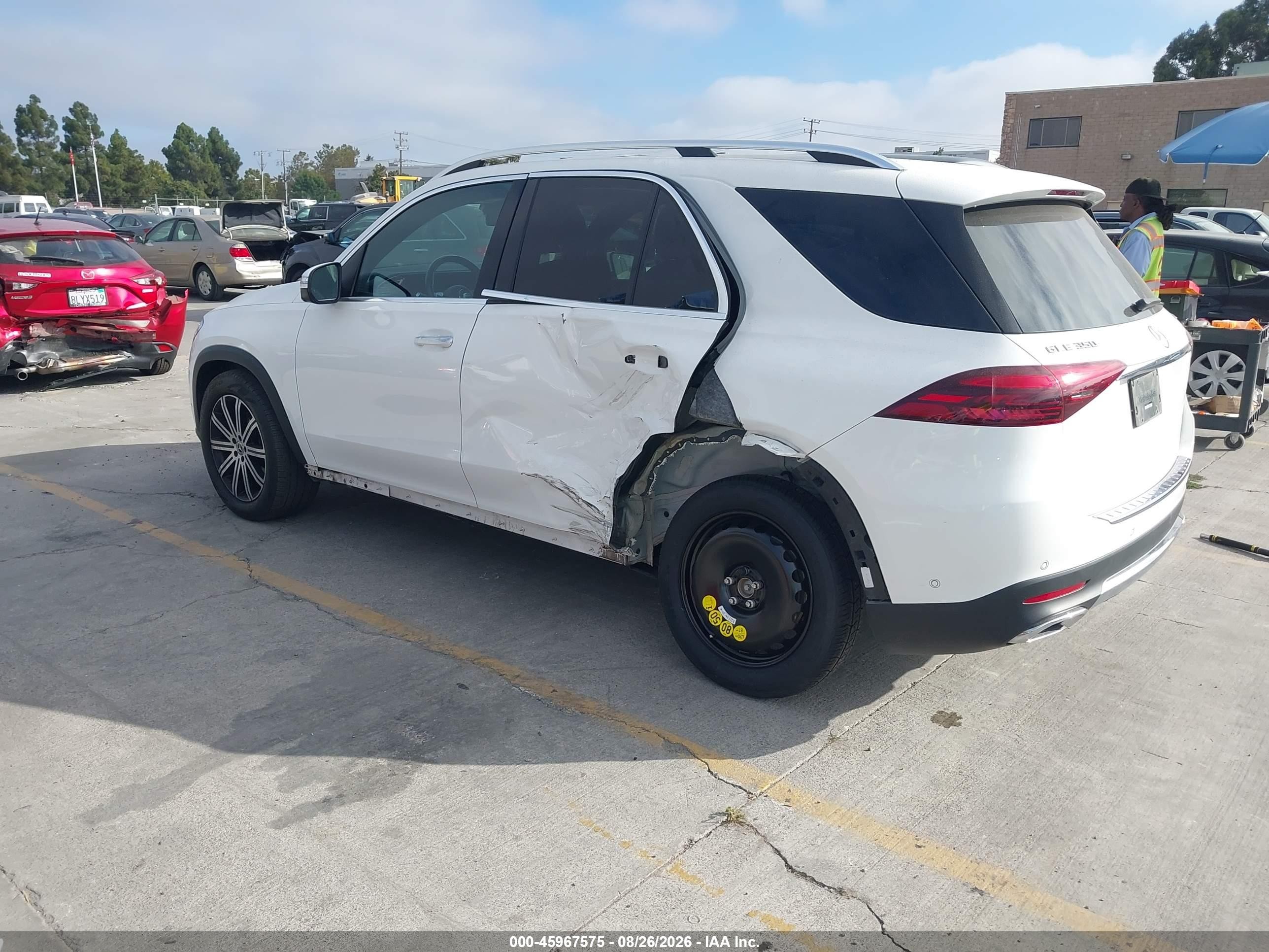 2024 Mercedes-Benz GLE-Class VIN 4JGFB4FBXRB042760 IAAI salvage auction — Rear End, Salvage (California), sold $24,400 on 2026-09-02 (photo 3)