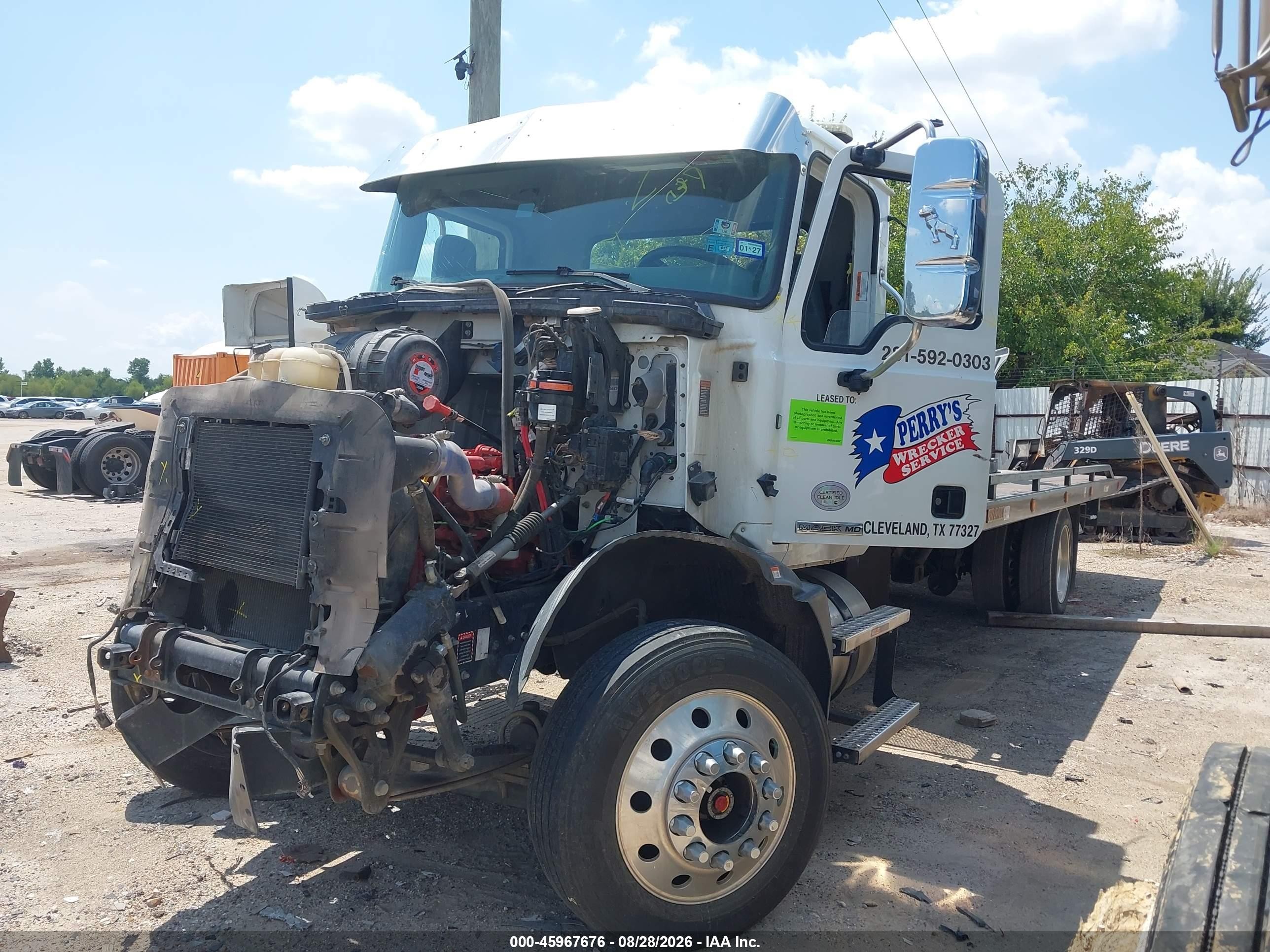 2023 Mack Md VIN 1M2MDBAAXPS008321 IAAI salvage auction — Front End, Salvage (Texas), sold $22,500 on 2026-09-18 (photo 2)