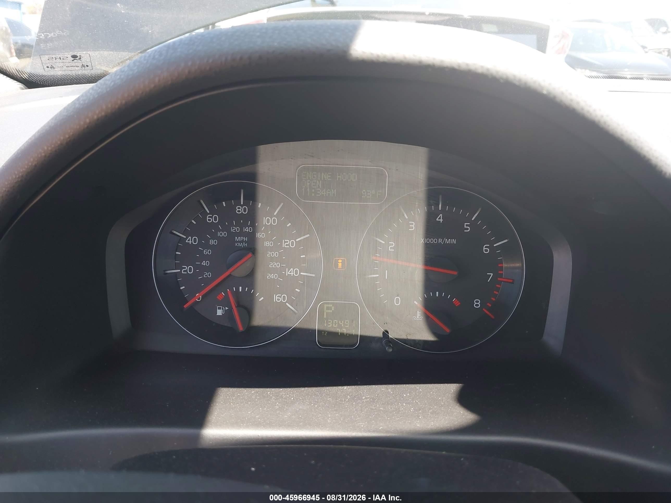2011 Volvo S40 VIN YV1672MS7B2542372 IAAI salvage auction — Side, Salvage (California), sold $850 on 2026-09-14 (photo 7)