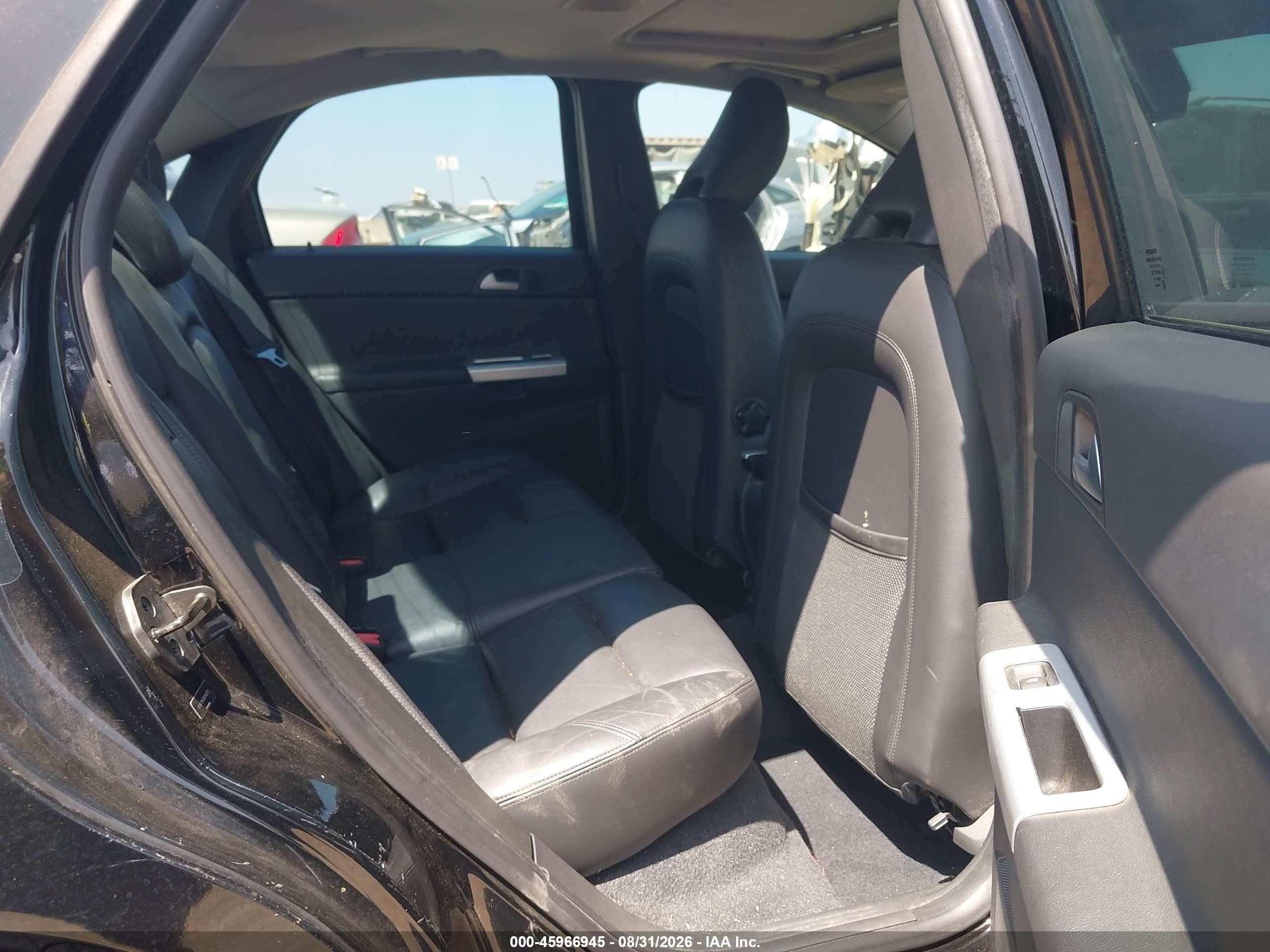2011 Volvo S40 VIN YV1672MS7B2542372 IAAI salvage auction — Side, Salvage (California), sold $850 on 2026-09-14 (photo 8)