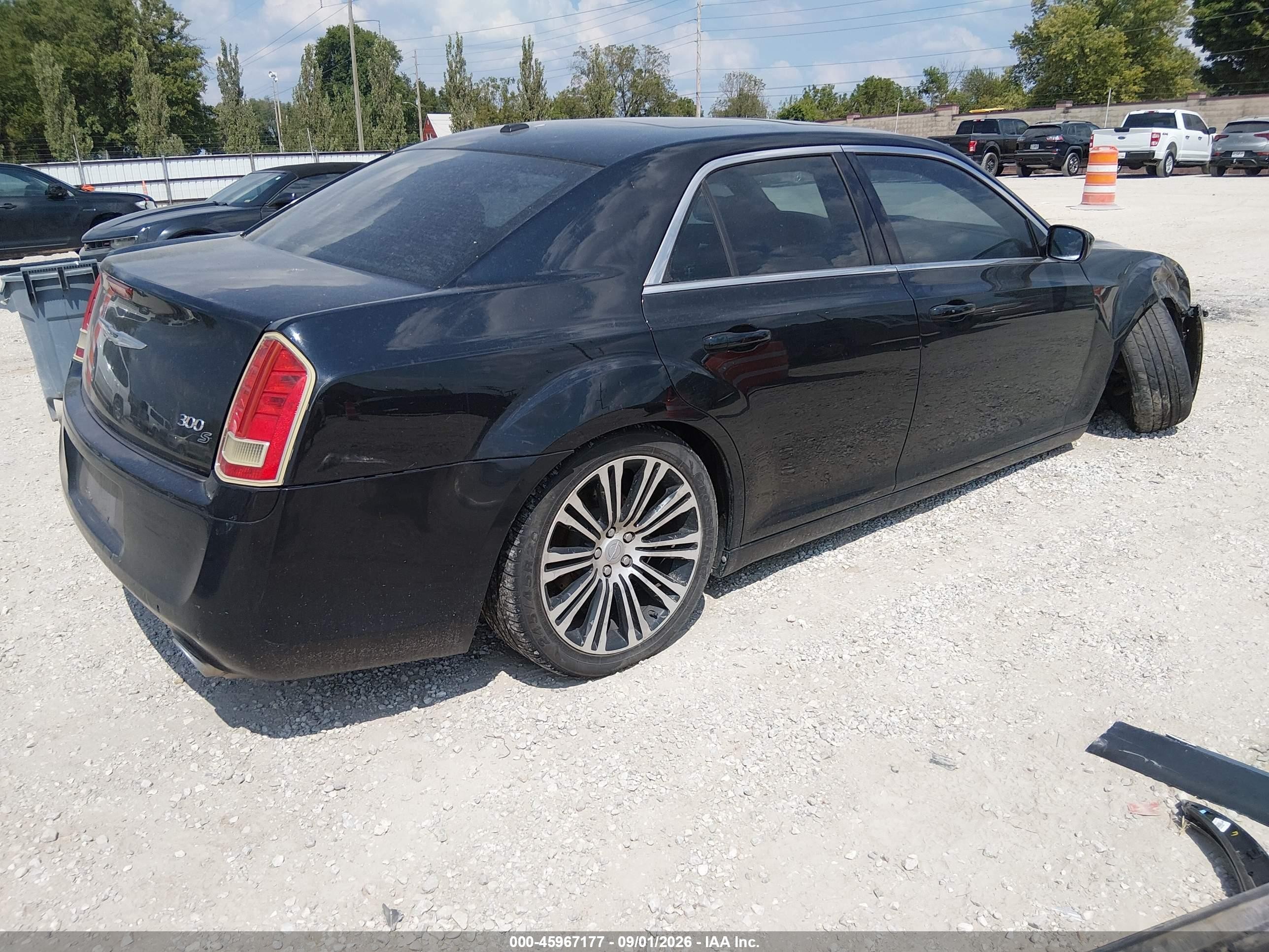 2012 Chrysler 300 VIN 2C3CCABG4CH157264 IAAI salvage auction — Normal Wear, Clear (Missouri), sold $875 on 2026-09-10 (photo 4)