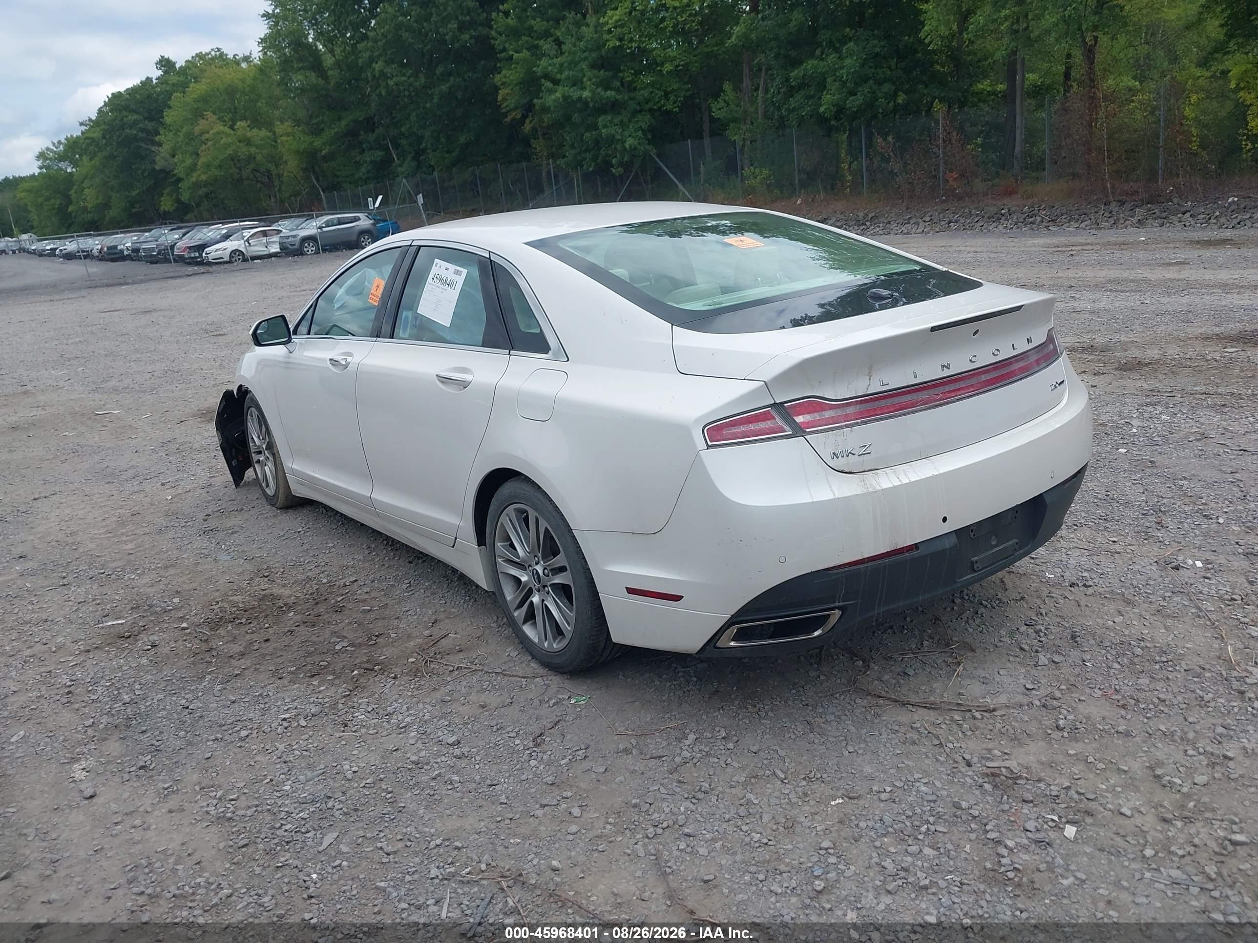 2013 Lincoln MKZ VIN 3LN6L2G98DR823598 IAAI salvage auction — Biohazard/Chemical, Mv-907A (New York), sold $800 on 2026-09-10 (photo 3)
