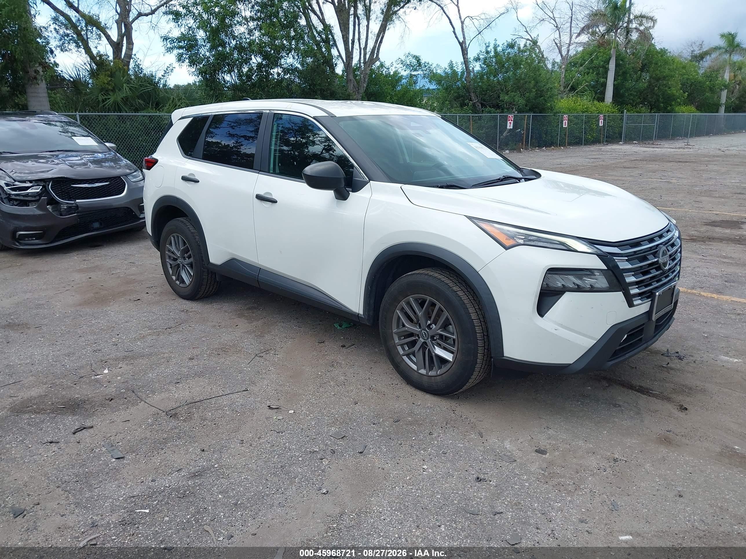 2024 Nissan Rogue Sport VIN 5N1BT3AB8RC719182 — IAAI salvage auction photo