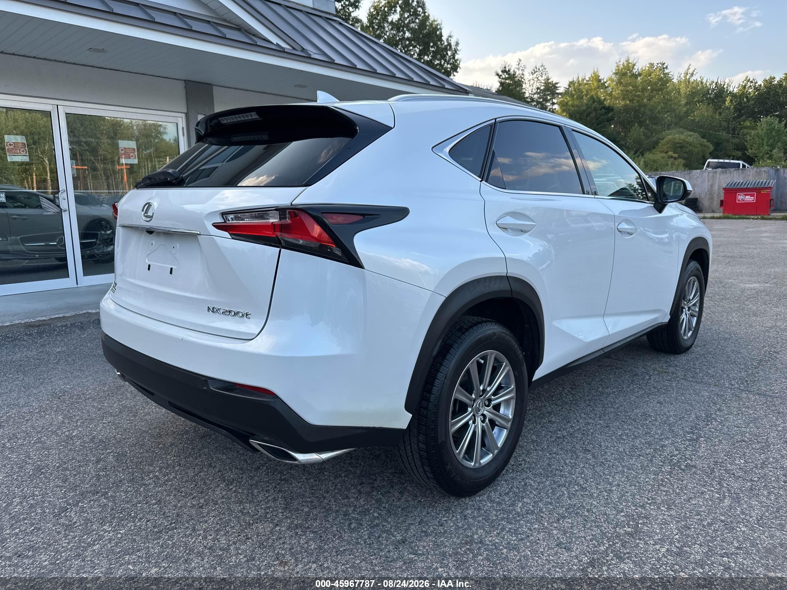 2015 Lexus Nx 200t VIN JTJYARBZ5F2021629 IAAI salvage auction — Normal Wear, Original (New Hampshire), sold $9,200 on 2026-09-09 (photo 4)