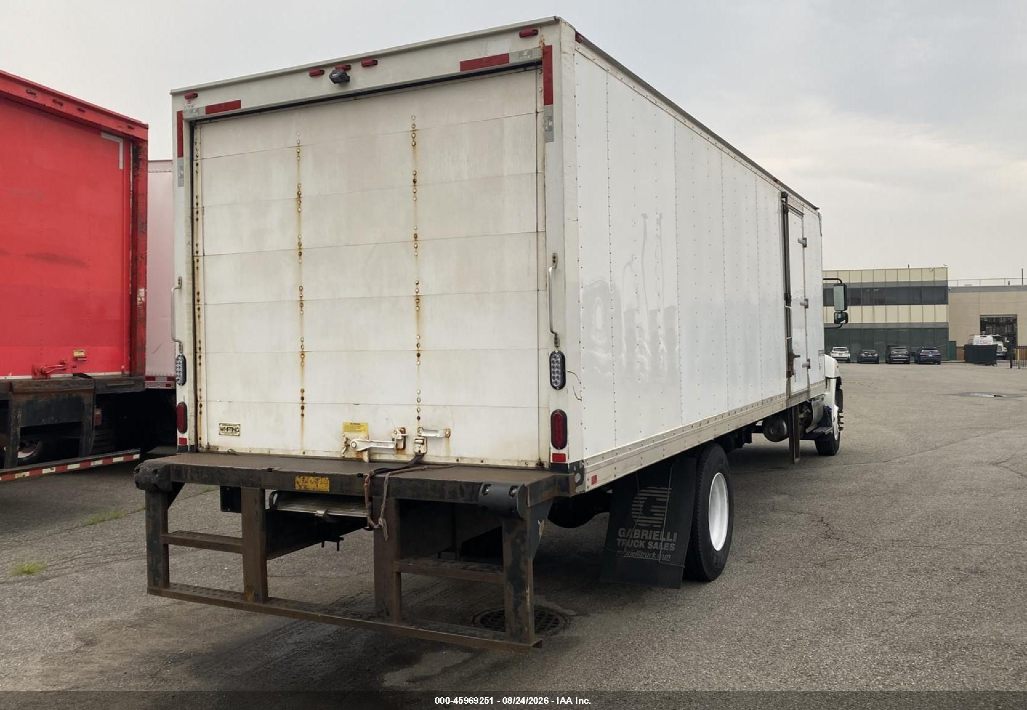 2017 Hino 338 VIN 5PVNV8JV9H4S57145 IAAI salvage auction — Normal Wear, Clear (New Jersey), sold $19,950 on 2026-09-18 (photo 4)