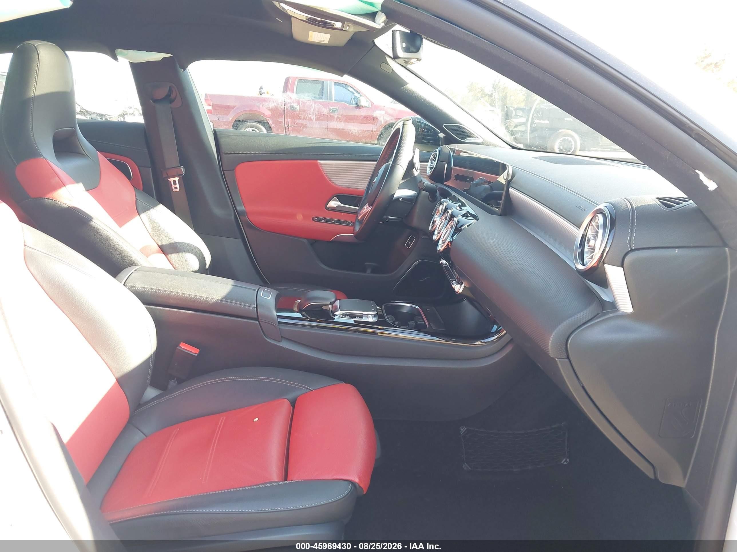 2020 Mercedes-benz Cla-klasse VIN WDD5J4GB5LN057468 IAAI salvage auction — Unknown, Salvage (California), sold $9,700 on 2026-09-11 (photo 5)