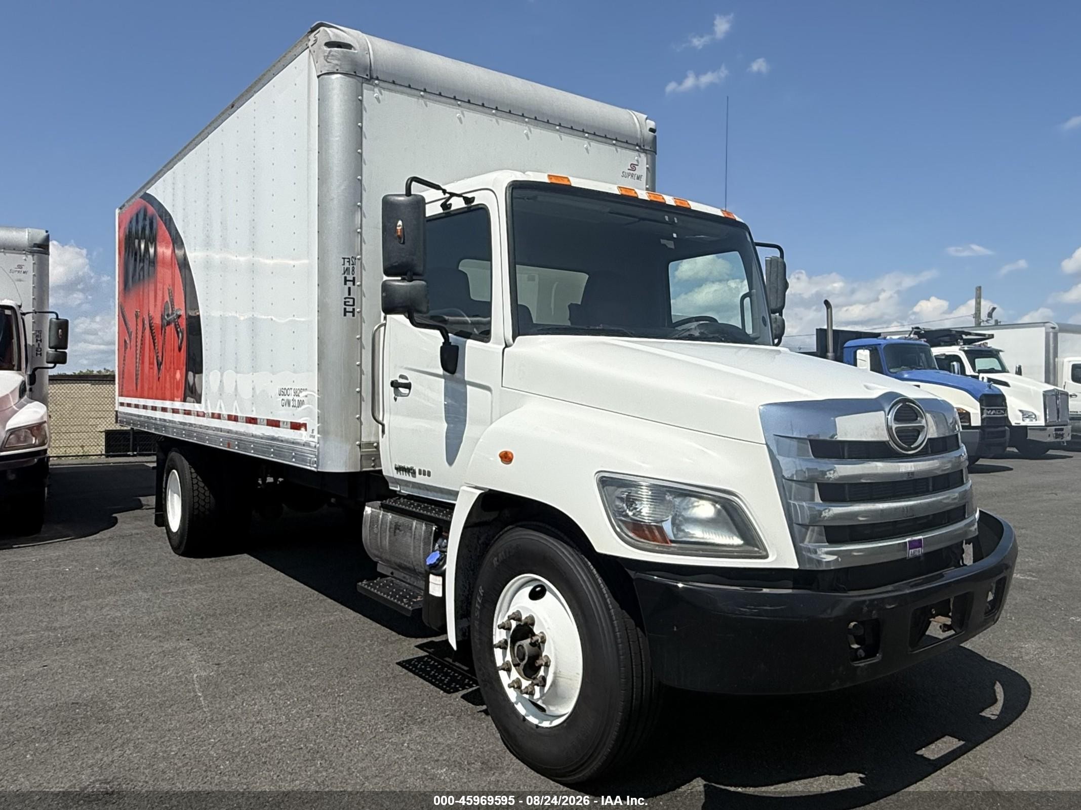 2019 Hino 338 VIN 5PVNV8JR0K4S51339 — IAAI salvage auction photo