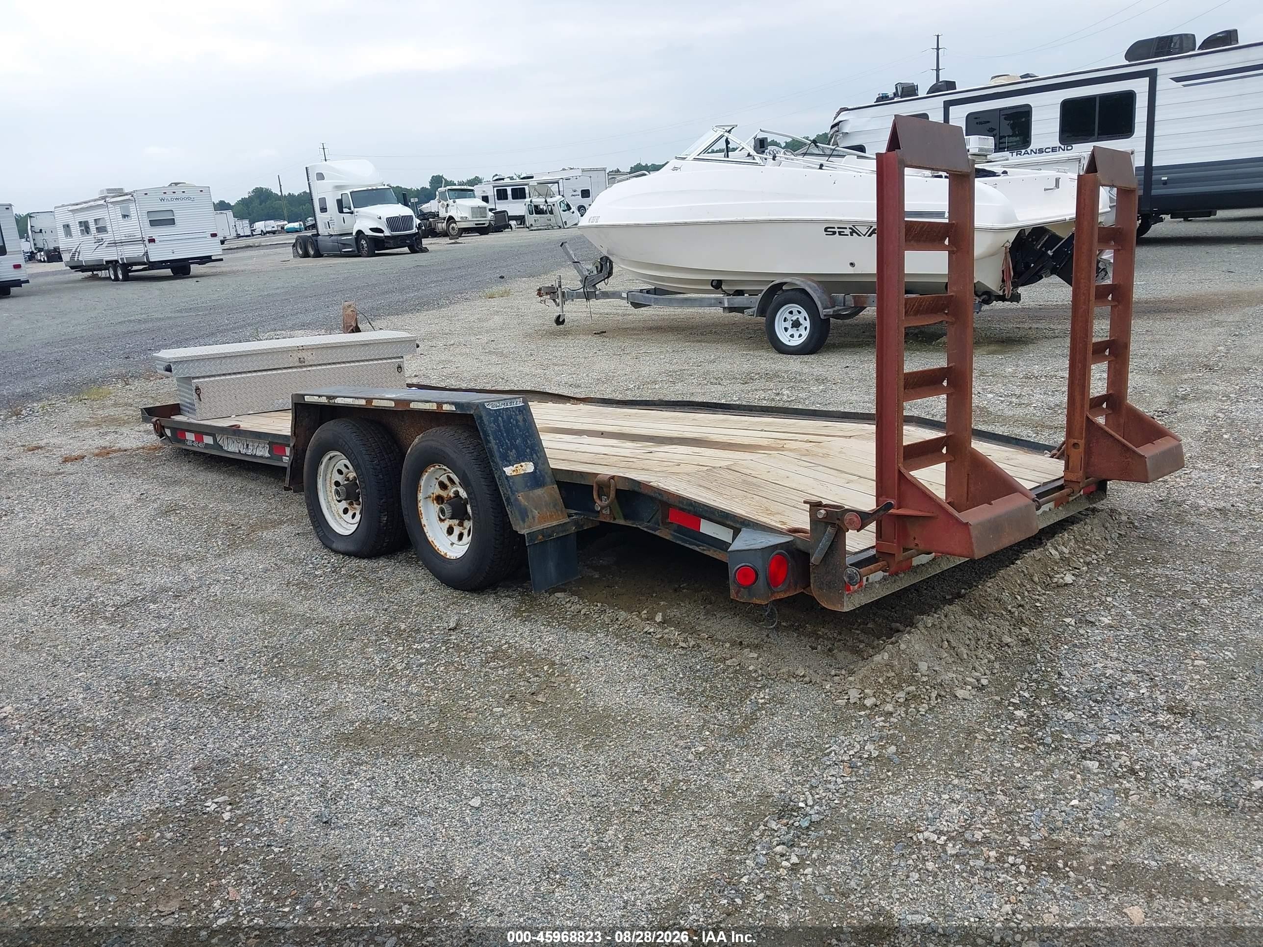 2003 Other Other VIN 4KNUT16293L161075 IAAI salvage auction — Side, Salvage (Delaware), sold $25 on 2026-10-12 (photo 3)