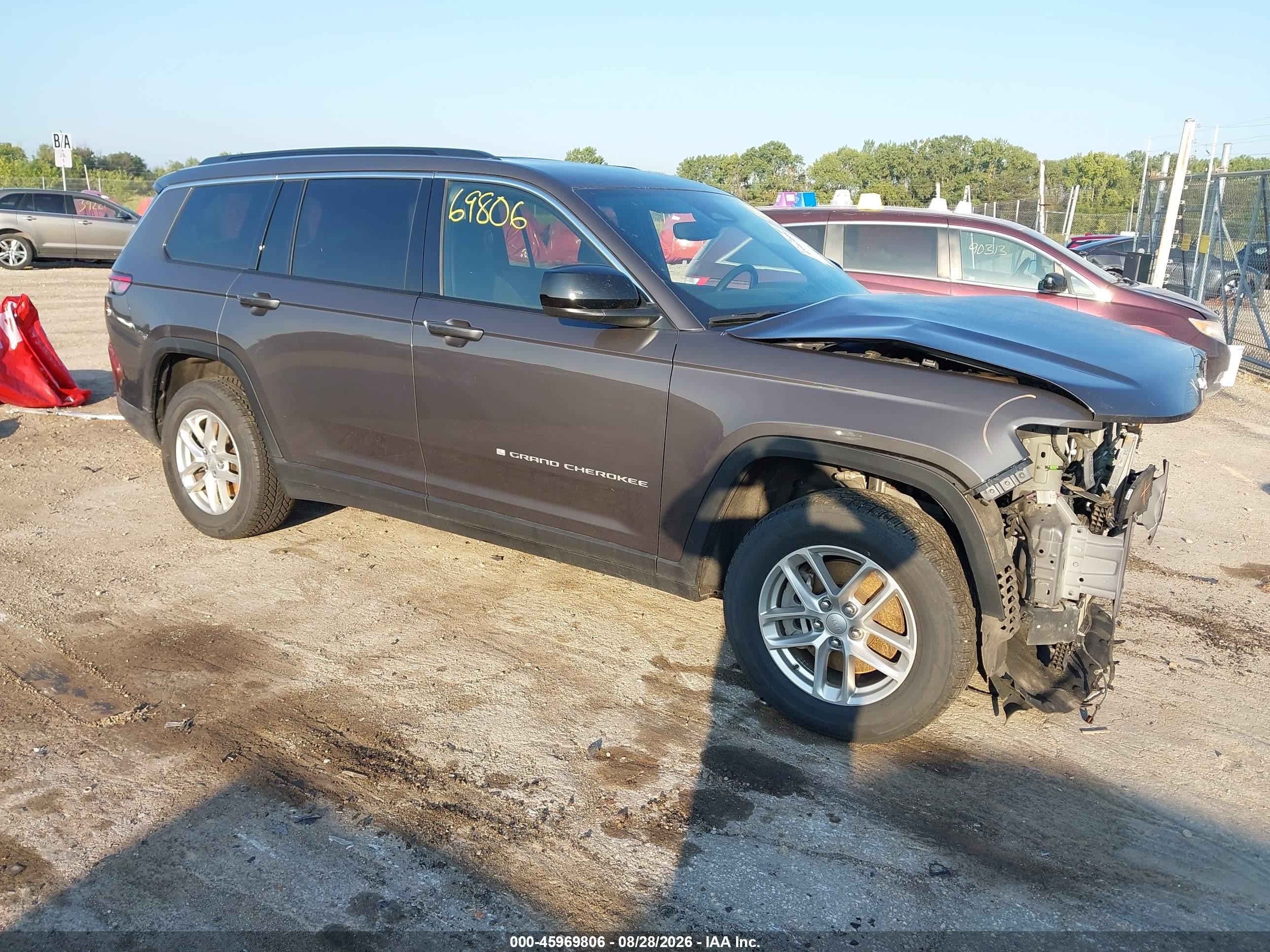 2024 Jeep Grand Cherokee L VIN 1C4RJKAG2R8537124 — IAAI salvage auction photo