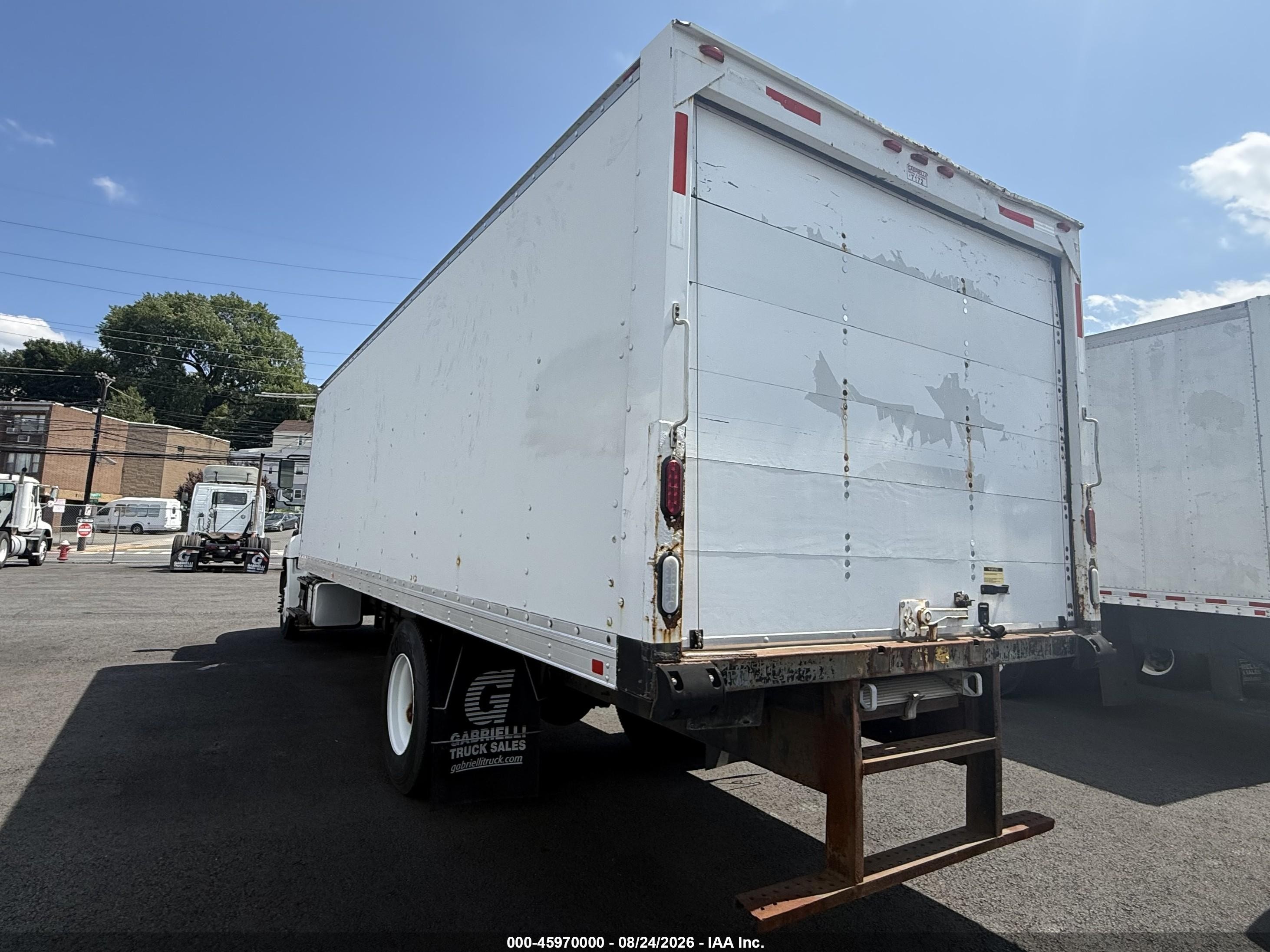 2015 Hino 268a VIN 5PVNJ8JT9F4S56181 IAAI salvage auction — Normal Wear, Clear (New Jersey), sold $18,950 on 2026-09-18 (photo 3)