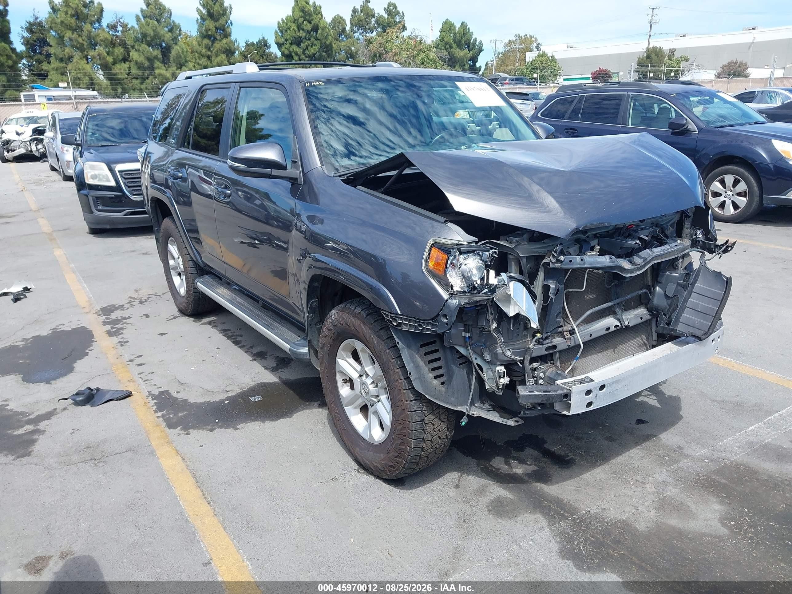 2017 Toyota 4Runner VIN JTEBU5JR9H5409065 — IAAI salvage auction photo