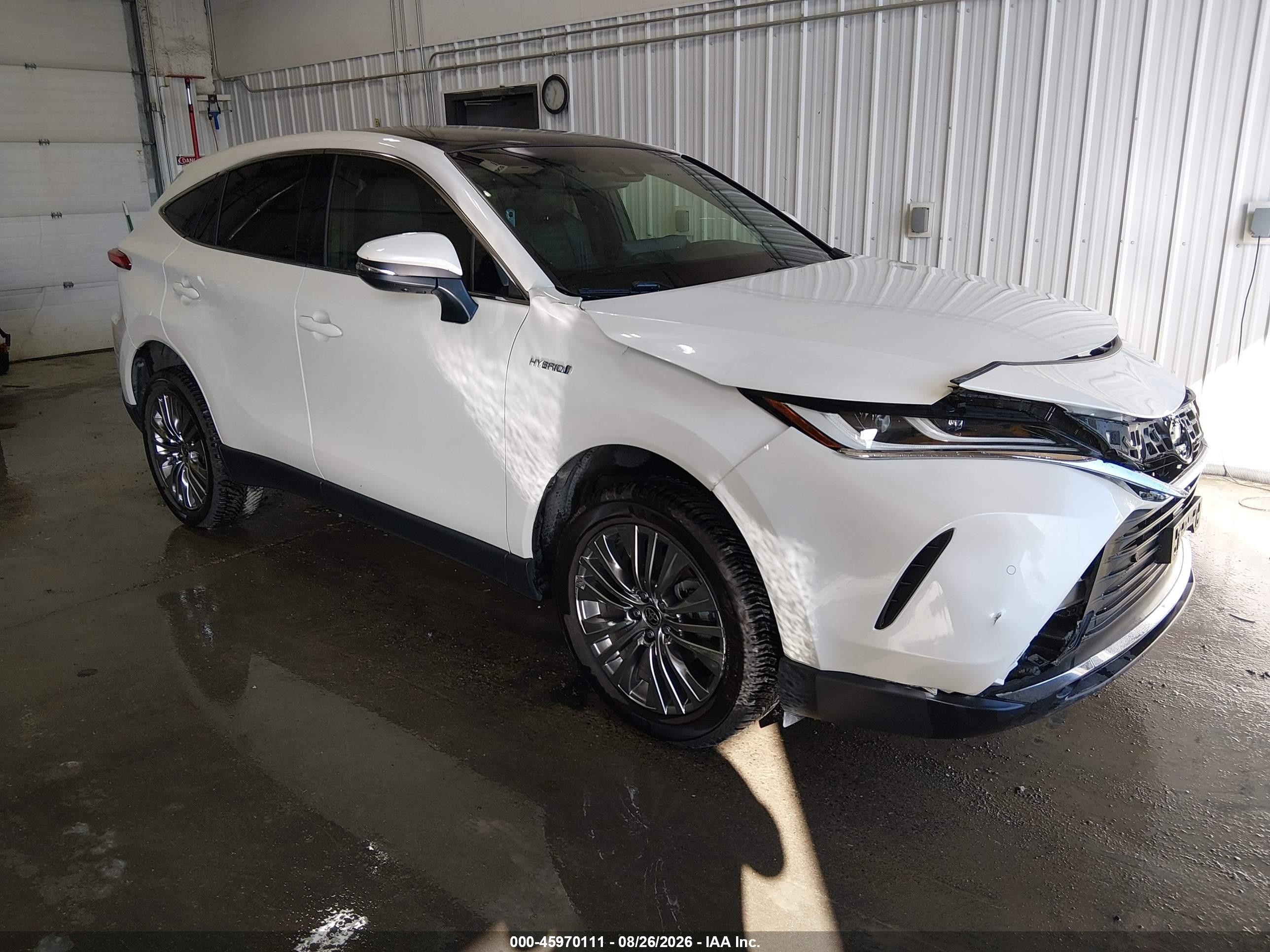 2021 Toyota Venza VIN JTEAAAAH6MJ027095 — IAAI salvage auction photo