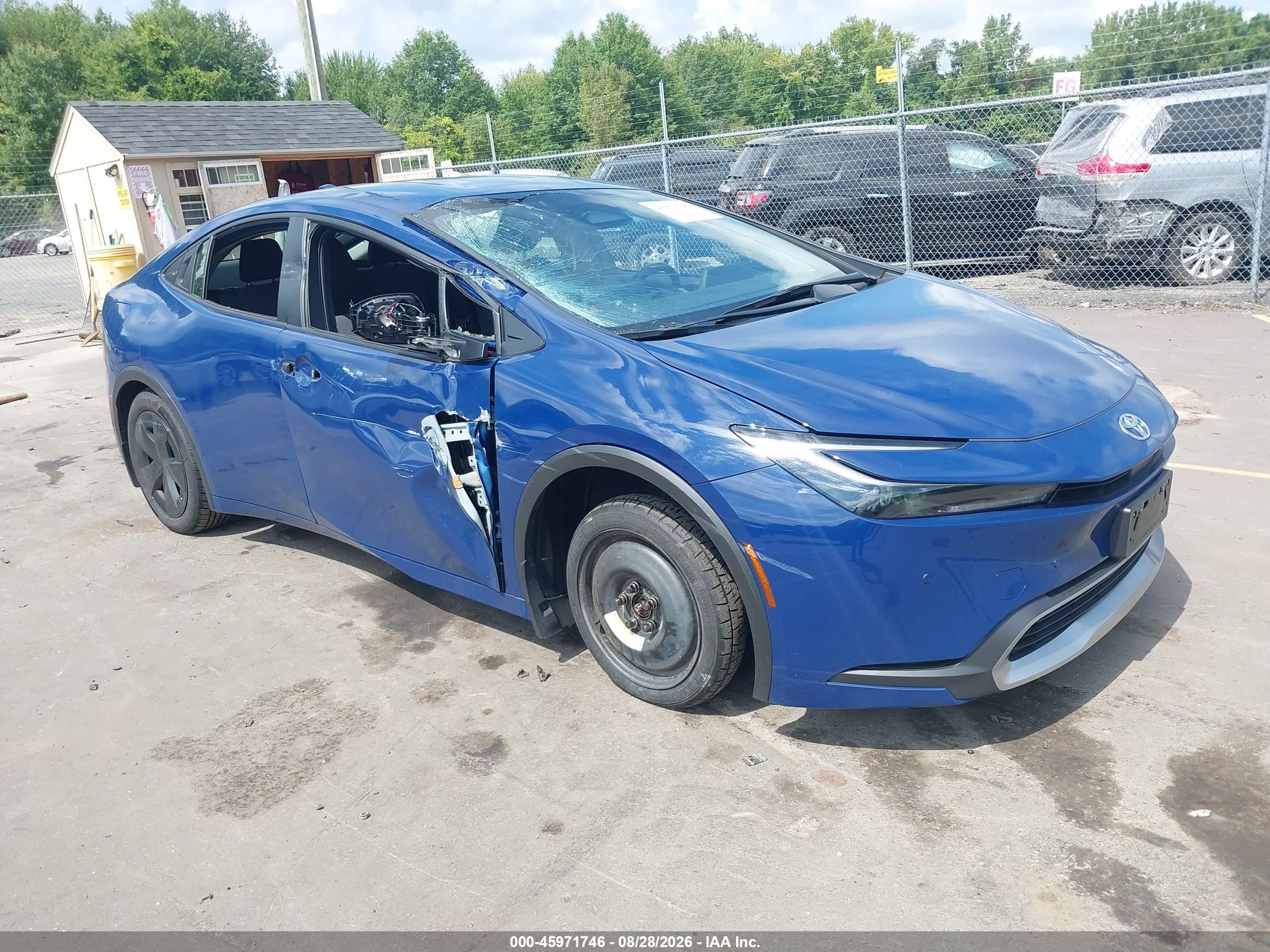 2025 Toyota Prius Plug-In VIN JTDACACU7S3051626 — IAAI salvage auction photo