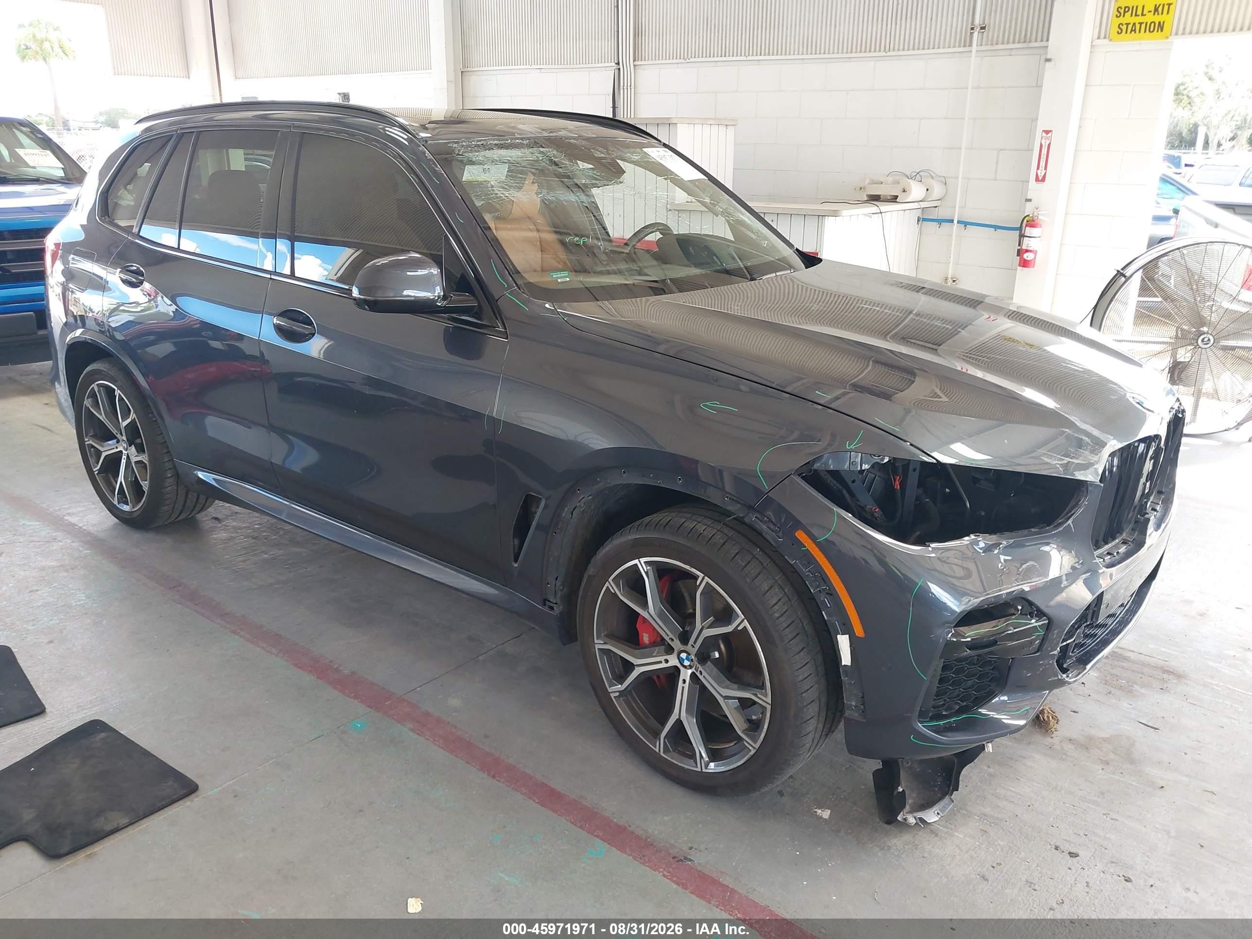 2022 BMW X5 VIN 5UXCR4C01N9N04497 — IAAI salvage auction photo