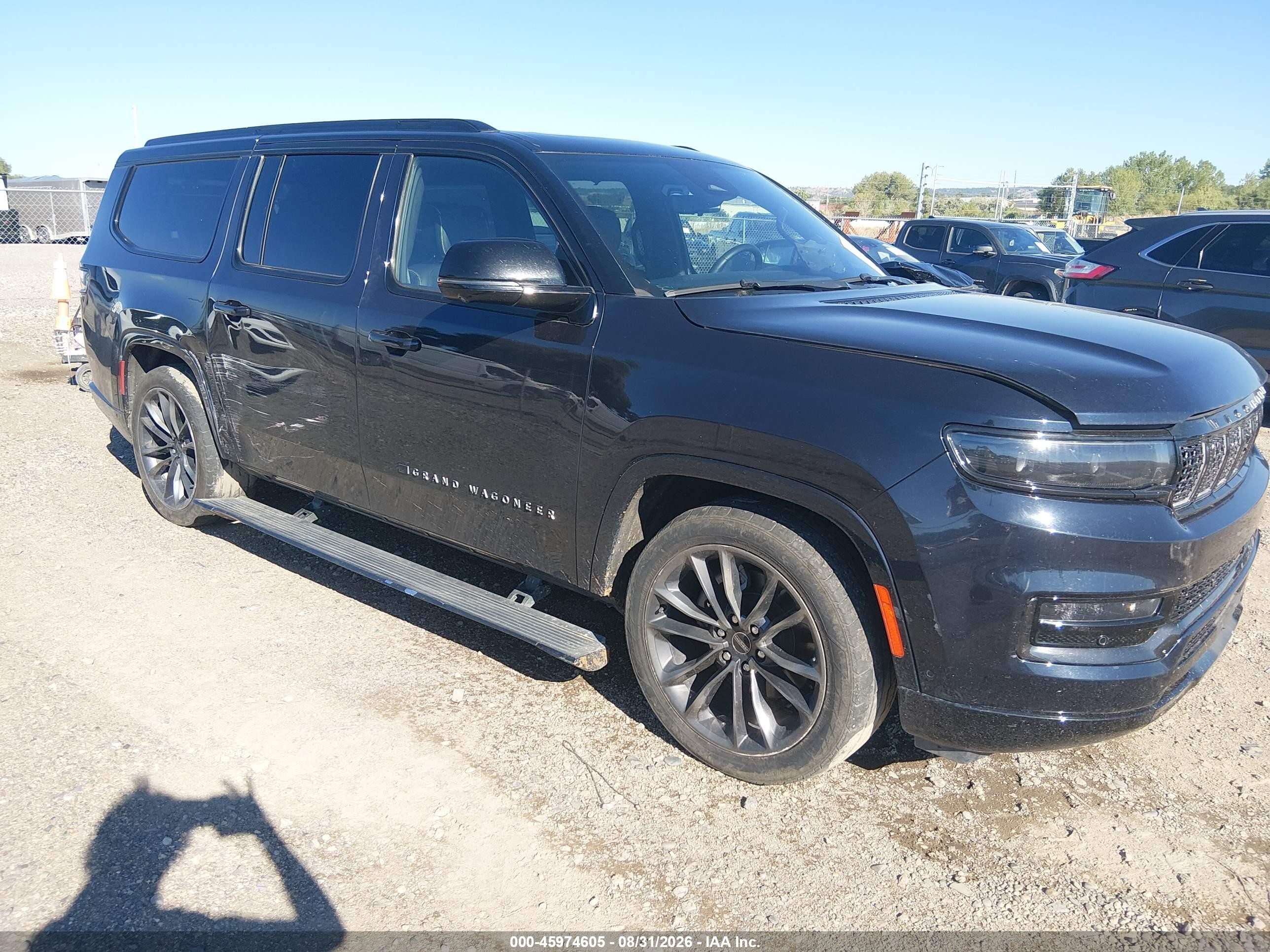 2024 Jeep Grand Wagoneer VIN 1C4SJSFP1RS178975 — IAAI salvage auction photo
