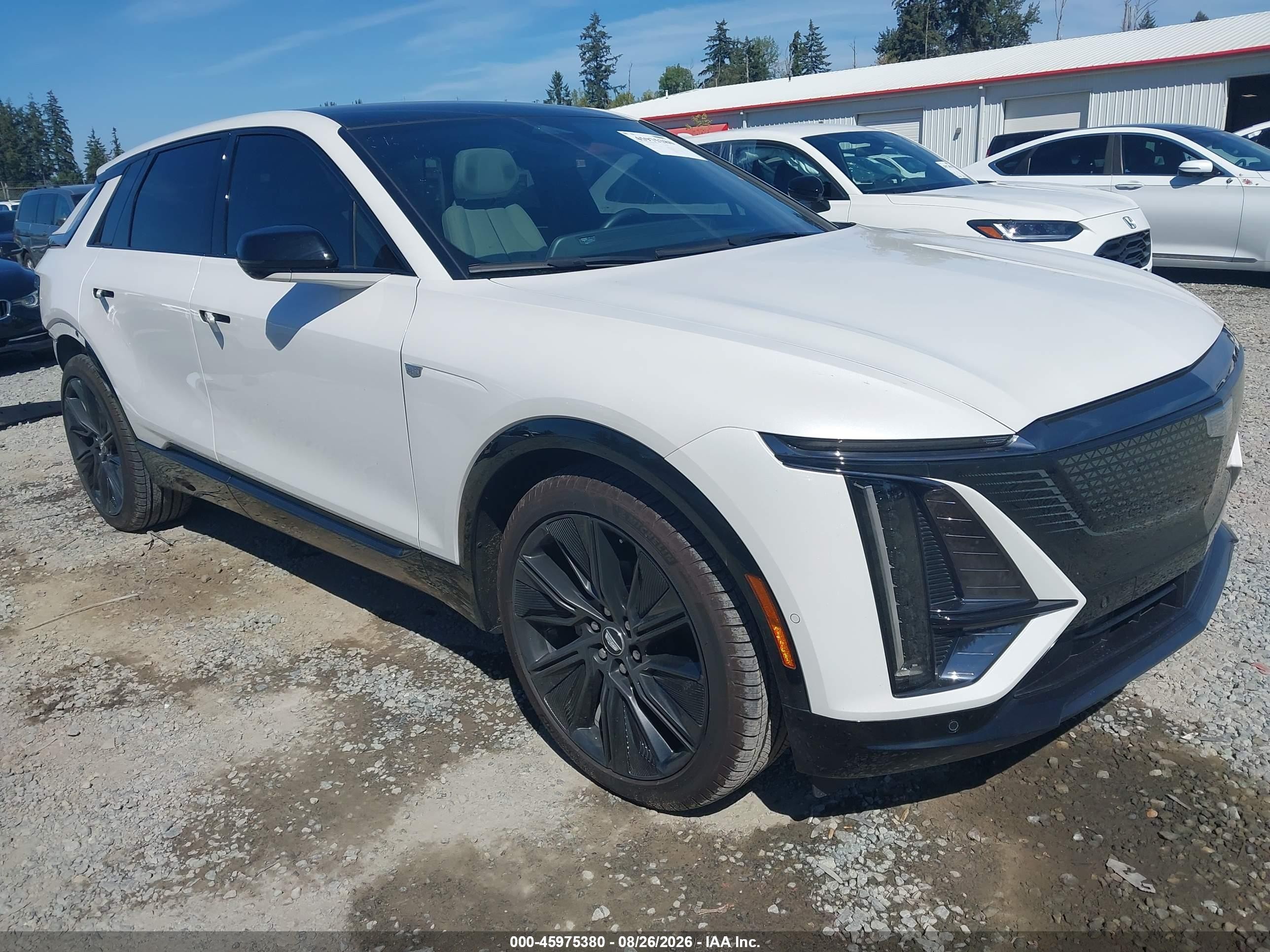 2025 Cadillac LYRIQ VIN 1GYKPYRL4SZ313383 — IAAI salvage auction photo
