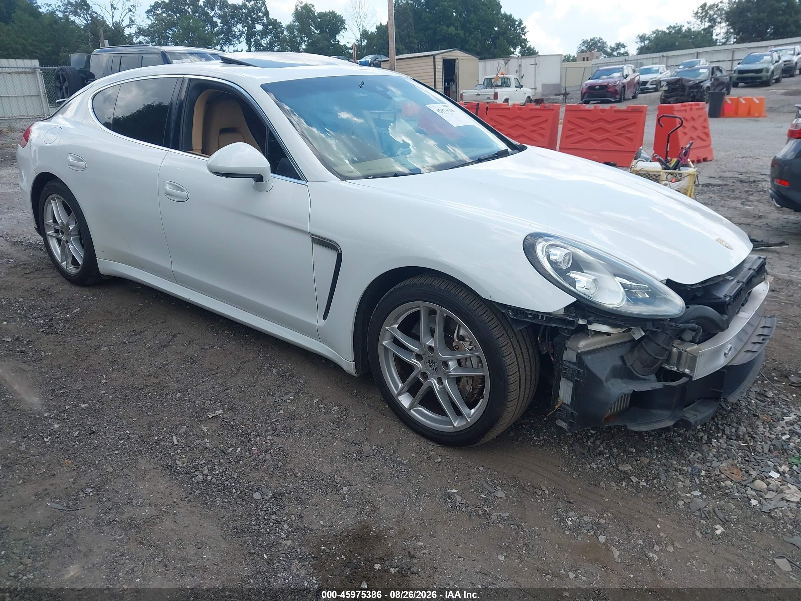 2014 Porsche Panamera VIN WP0AB2A70EL055284 — IAAI salvage auction photo