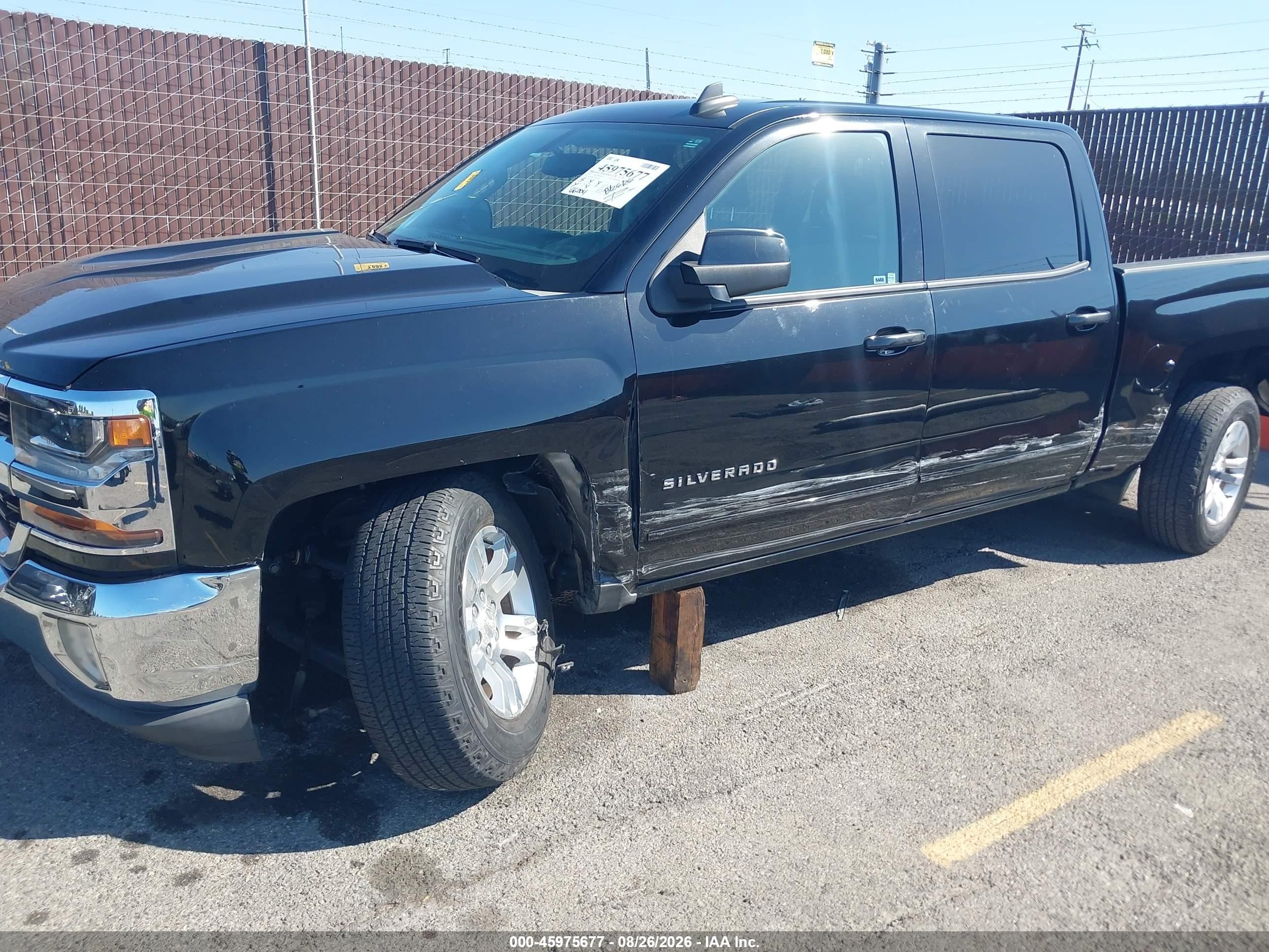 2017 Chevrolet Silverado VIN 3GCPCREC7HG122827 IAAI salvage auction — Side, Salvage (California), sold $8,900 on 2026-09-14 (photo 6)