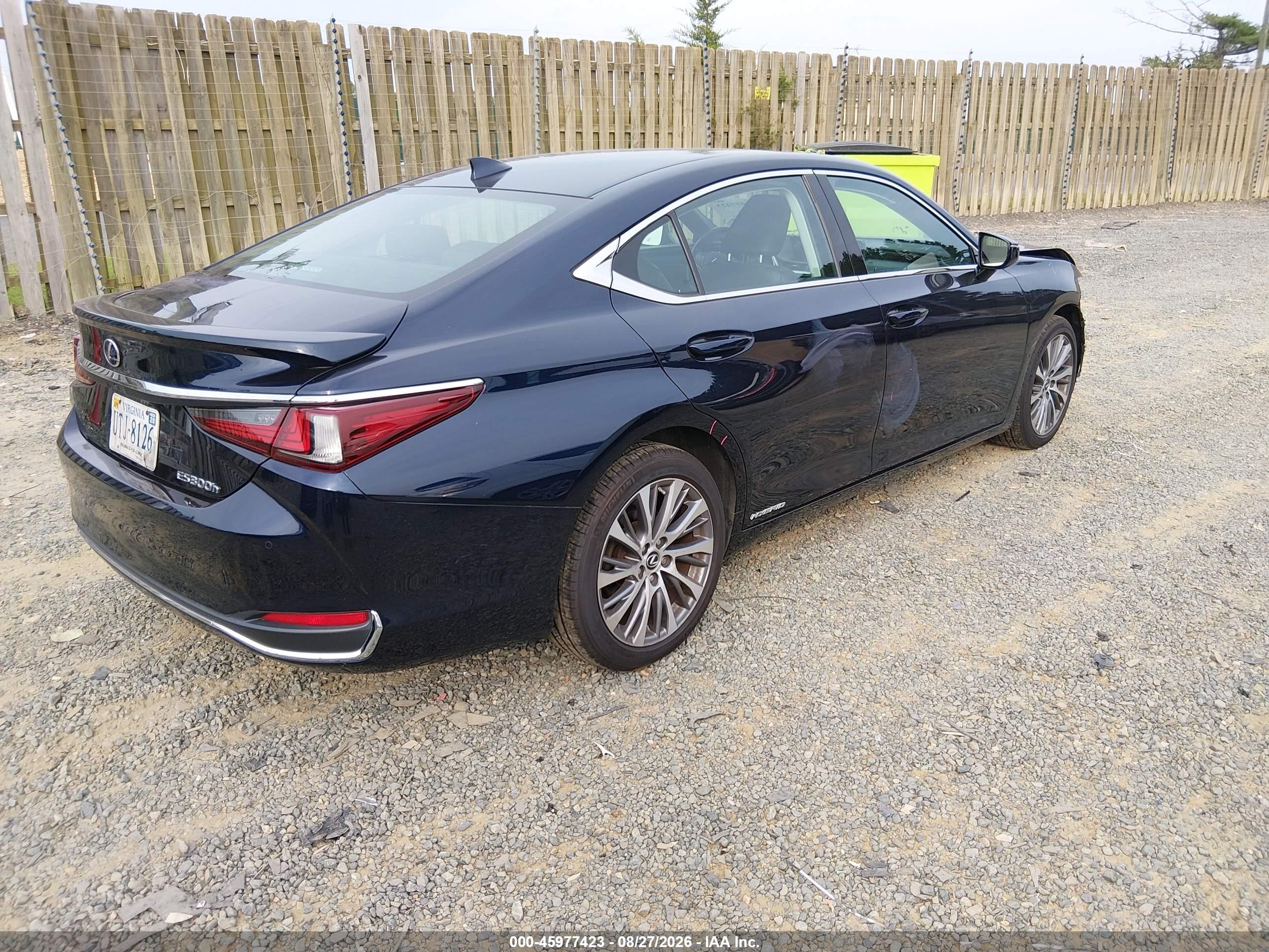2019 Lexus ES VIN 58AB21B19KU001596 IAAI salvage auction — Front End, Wait Title, sold $7,400 on 2026-09-20 (photo 4)