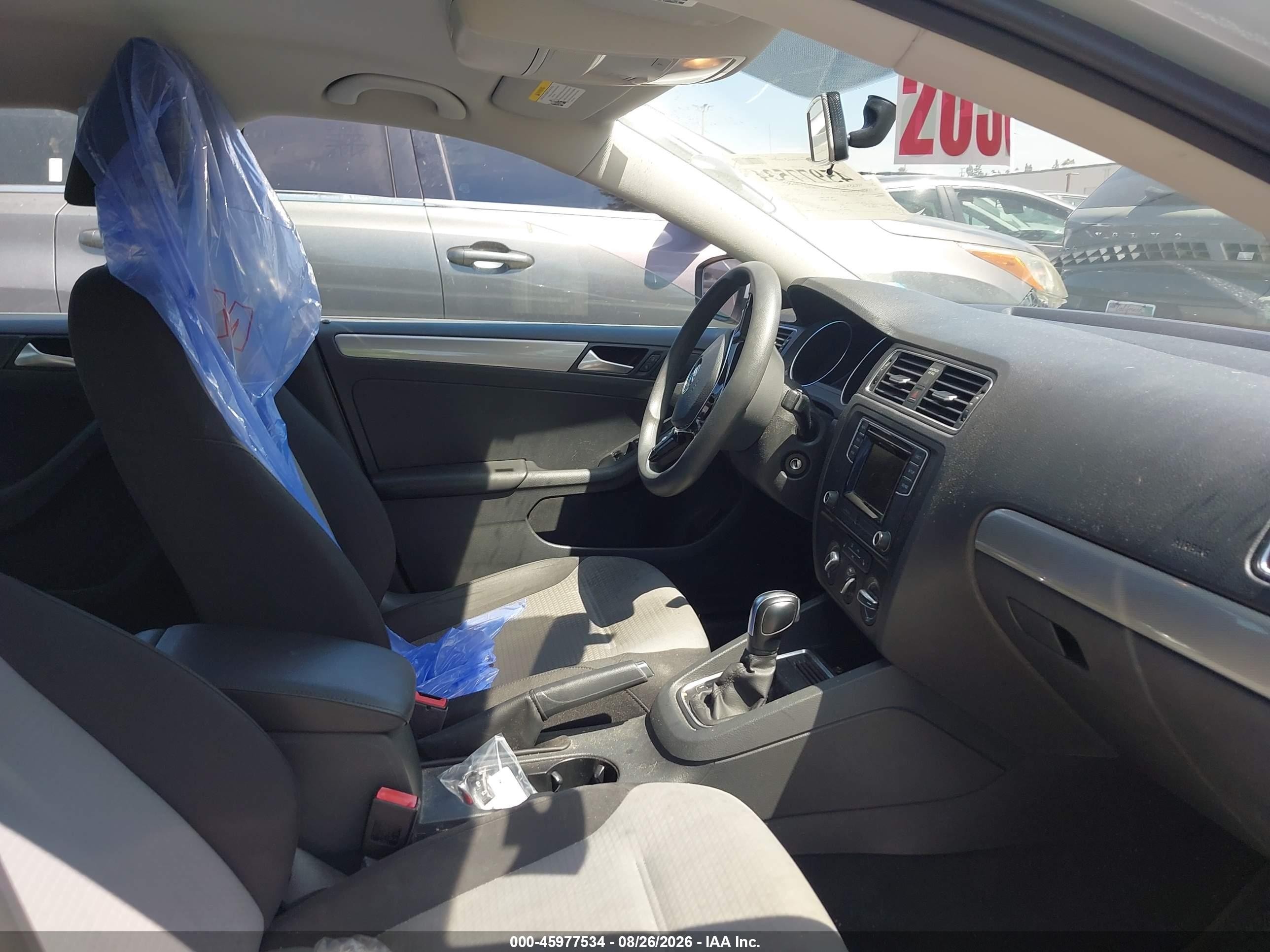 2017 Volkswagen Jetta VIN 3VW2B7AJ3HM343006 IAAI salvage auction — Side, Salvage Certificate (California), sold $3,850 on 2026-09-19 (photo 5)