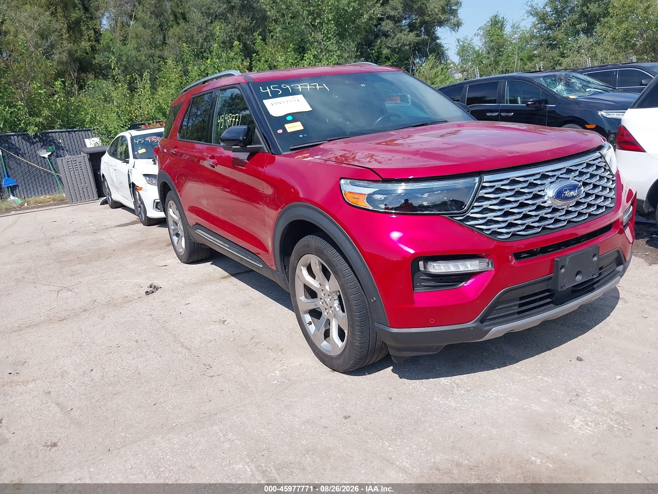 2020 Ford Explorer VIN 1FM5K8HC7LGB10080 — IAAI salvage auction photo