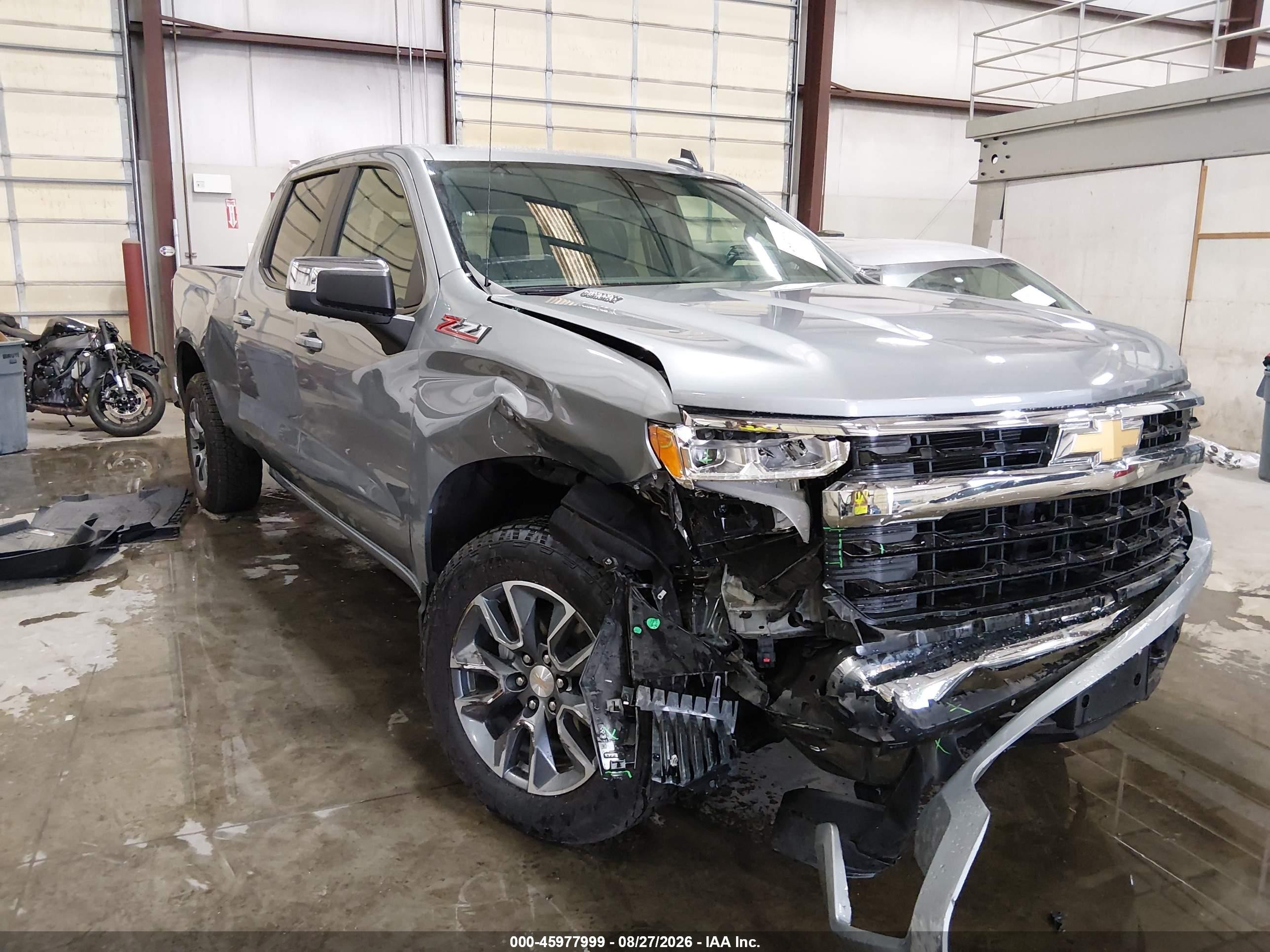2026 Chevrolet Silverado 1500 VIN 1GCUKDE83TZ108971 — IAAI salvage auction photo