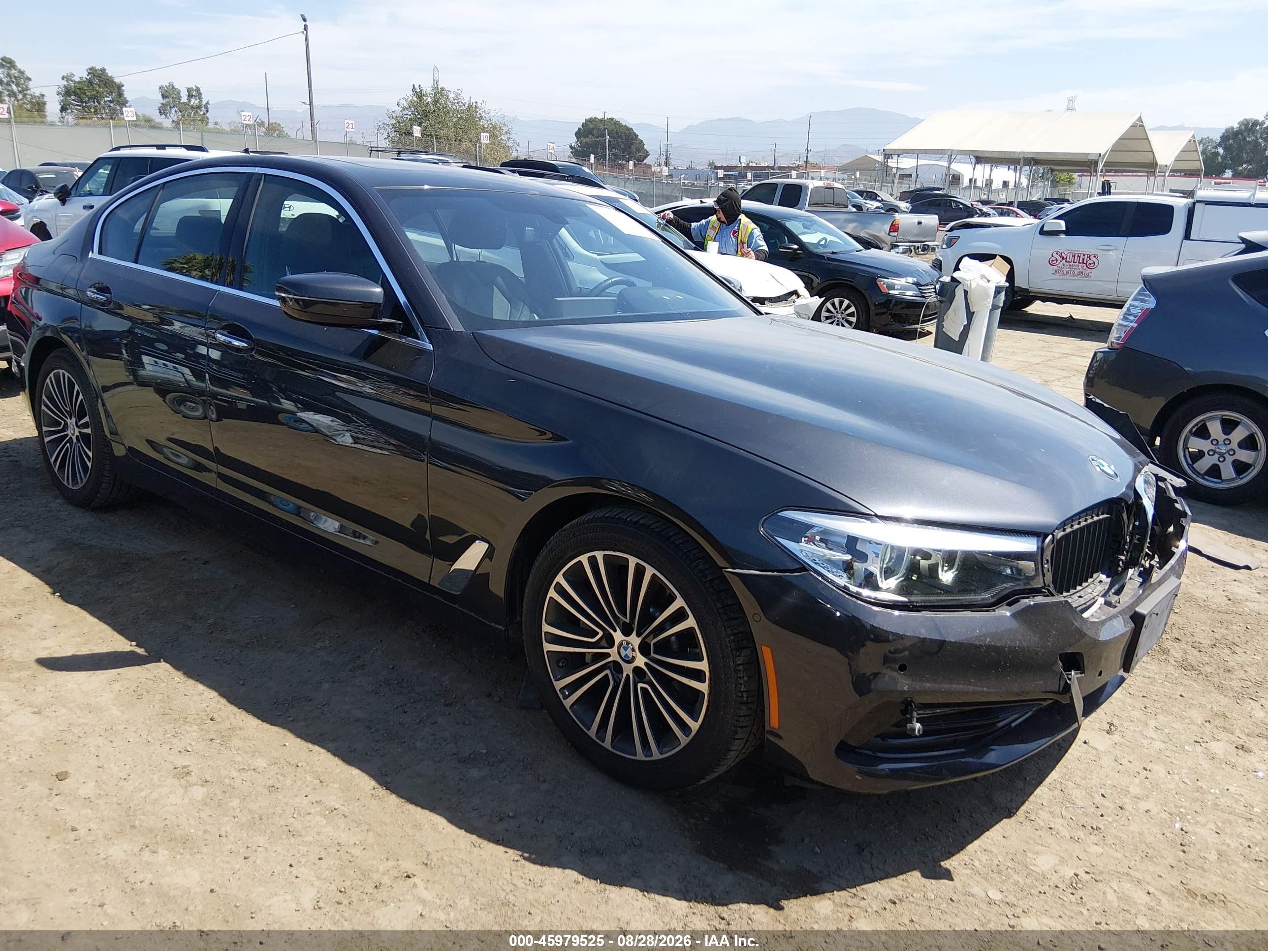2018 BMW 5 Series VIN WBAJA5C57JG898639 — IAAI salvage auction photo