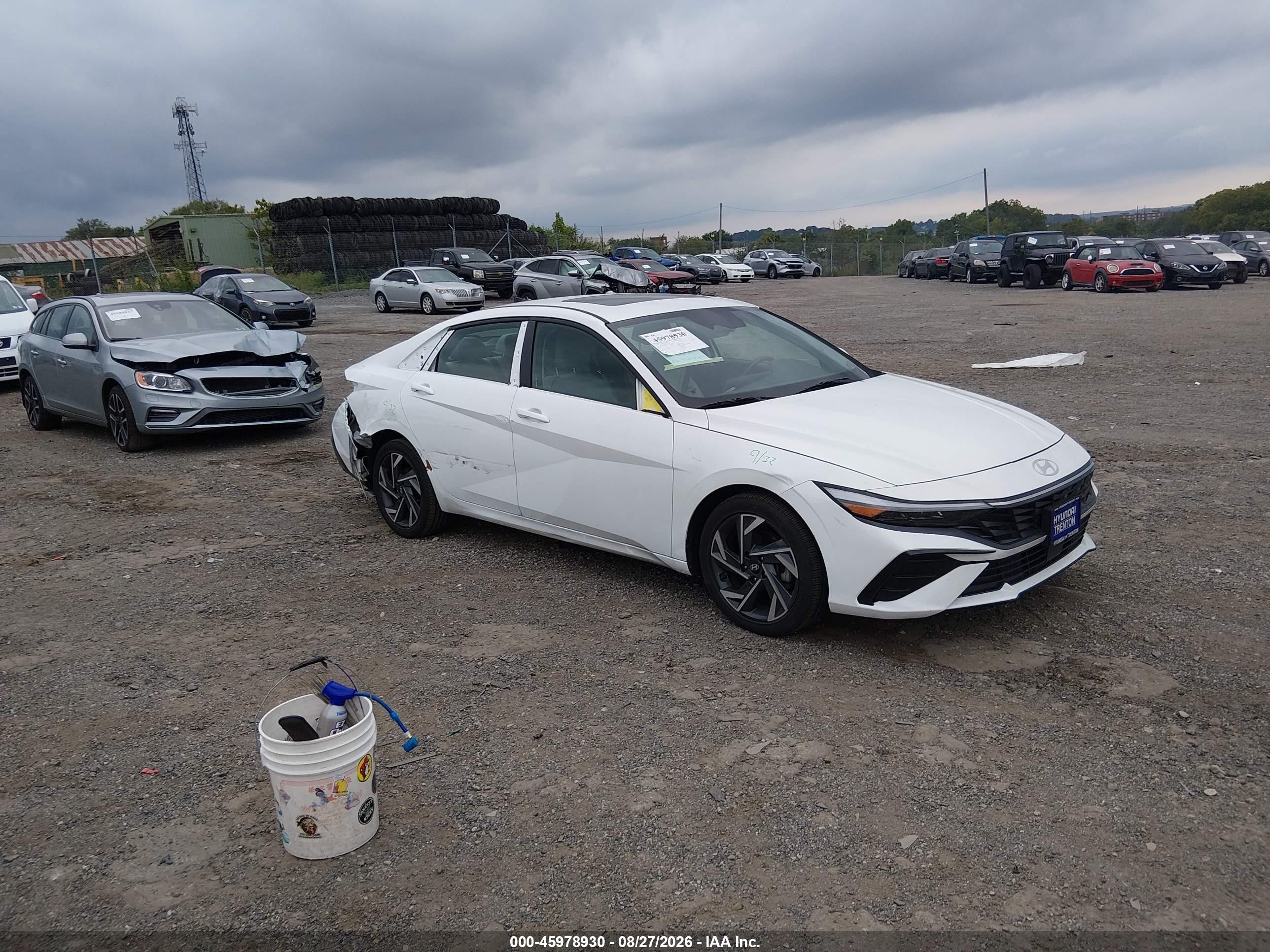 2025 Hyundai Elantra VIN KMHLN4DJ5SU156034 — IAAI salvage auction photo