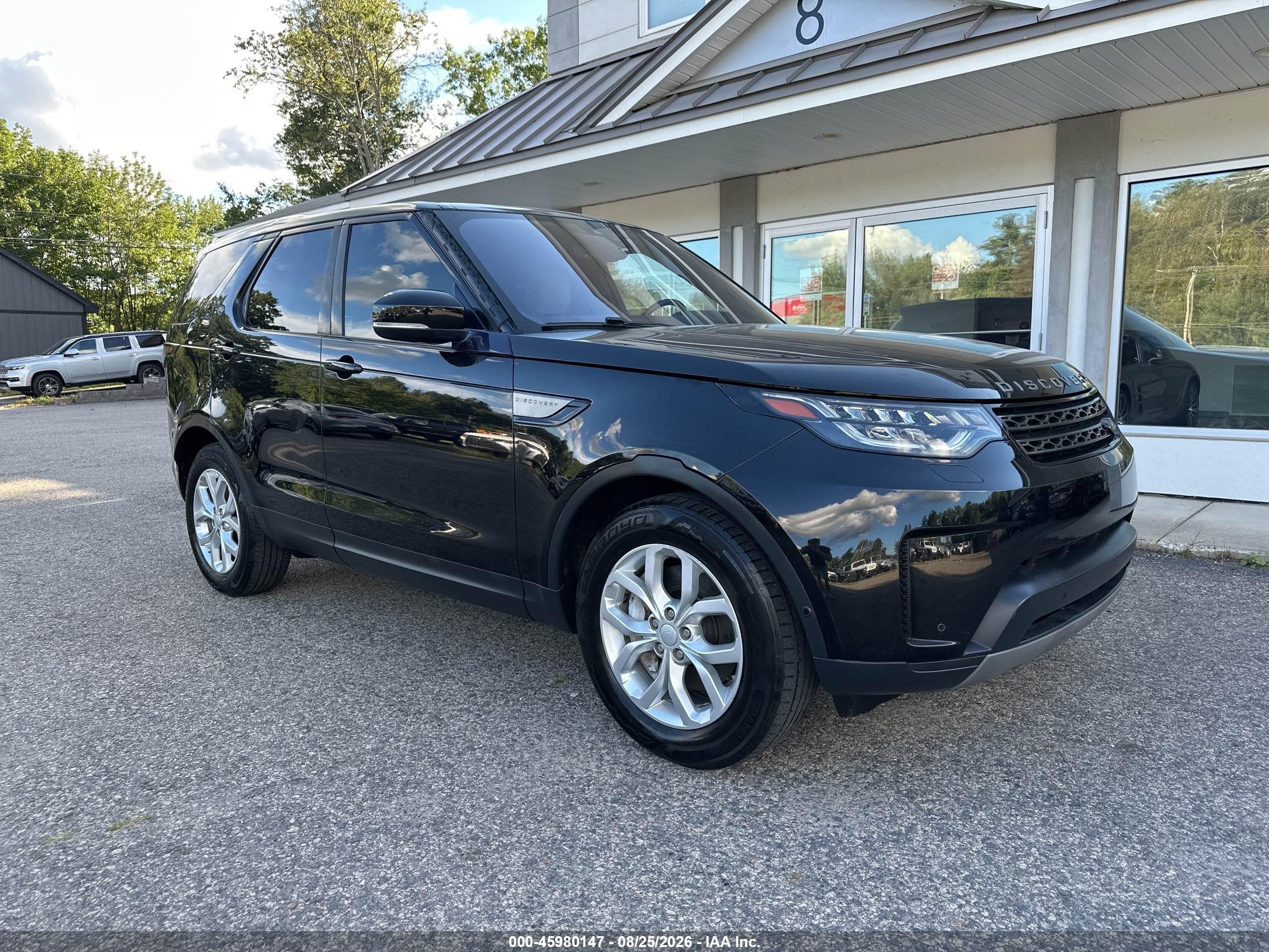 2019 Land Rover Discovery VIN SALRG2RV6KA095182 — IAAI salvage auction photo