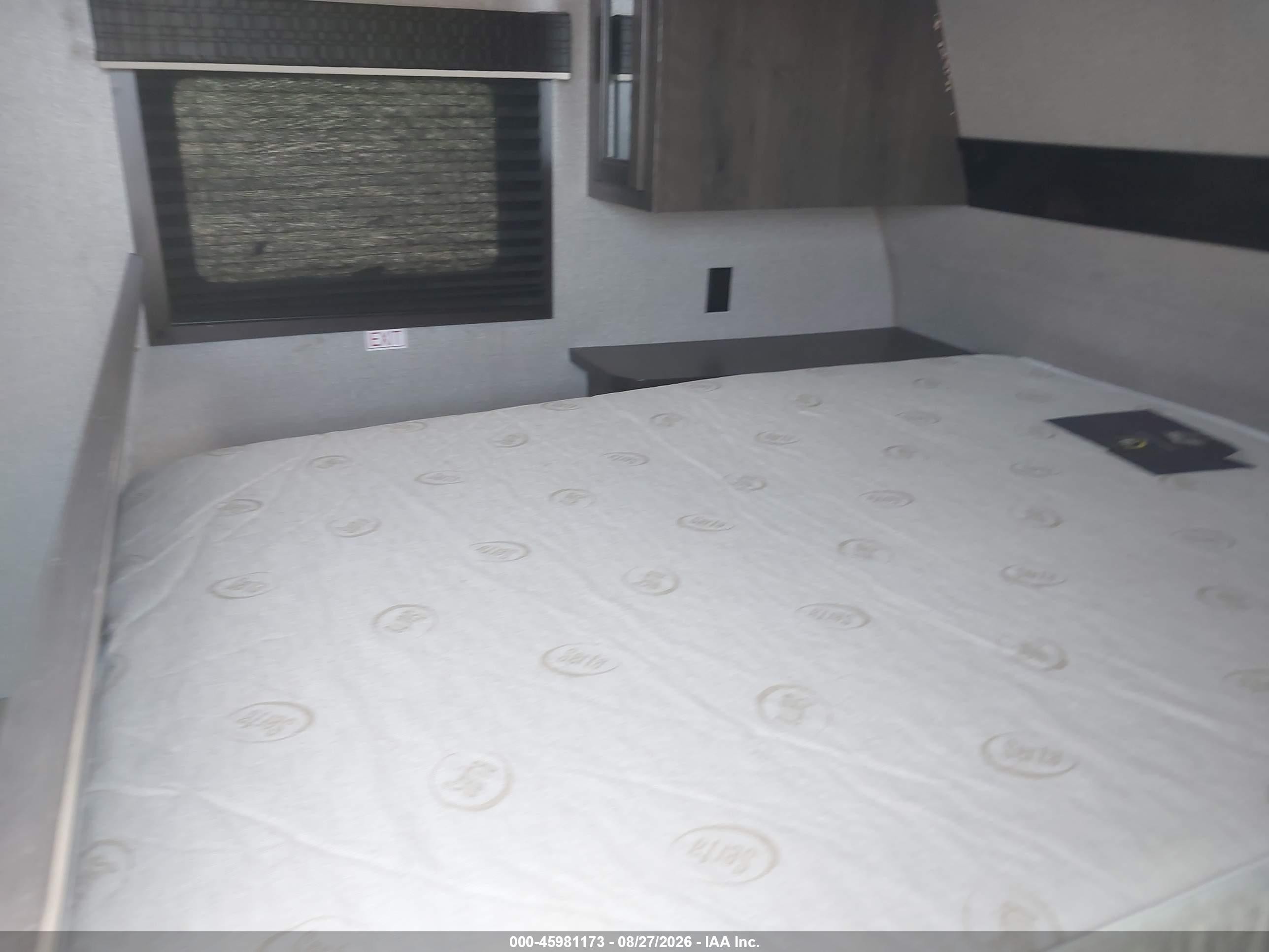 2020 Jayco Jay Flight VIN 1UJBJ0BR7L1TD0617 IAAI salvage auction — Rear End, Salvage (Arizona), sold $6,800 on 2026-10-03 (photo 5)
