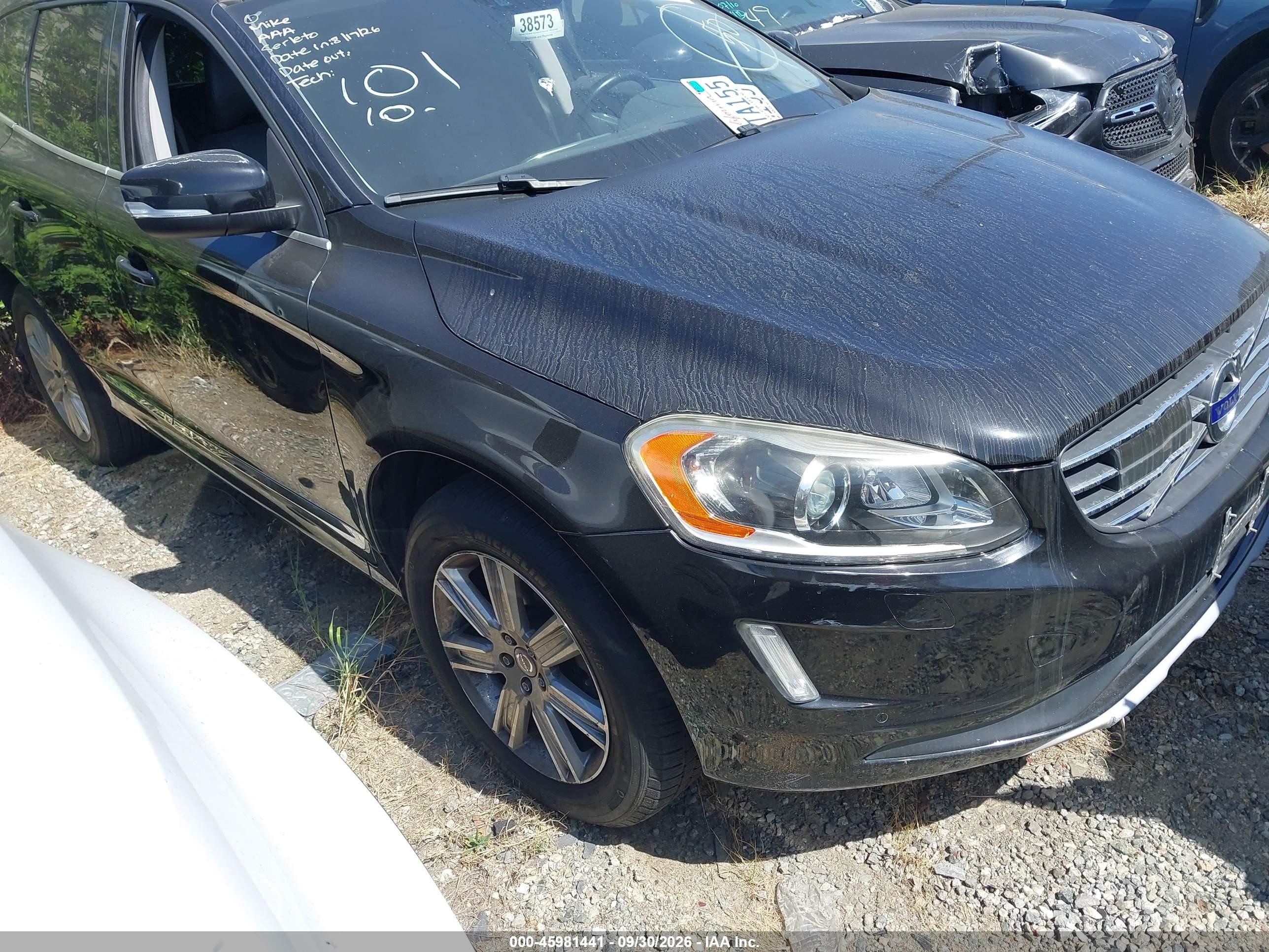 2016 Volvo Xc60 VIN YV4902RM6G2797603 IAAI salvage auction — Rear End, Salvage Certificate (California), sold $4,300 on 2026-09-30 (photo 1)