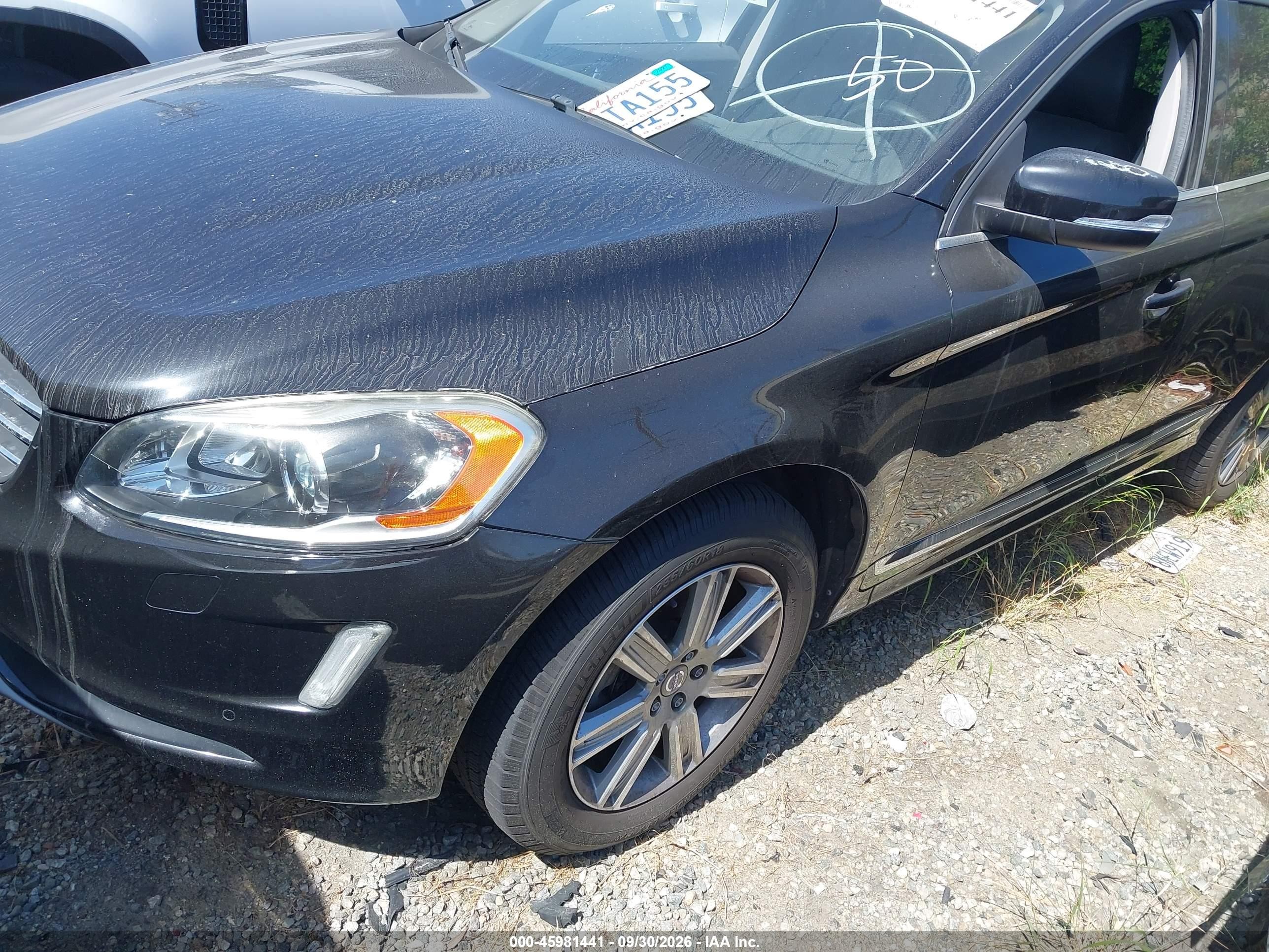 2016 Volvo Xc60 VIN YV4902RM6G2797603 IAAI salvage auction — Rear End, Salvage Certificate (California), sold $4,300 on 2026-09-30 (photo 2)