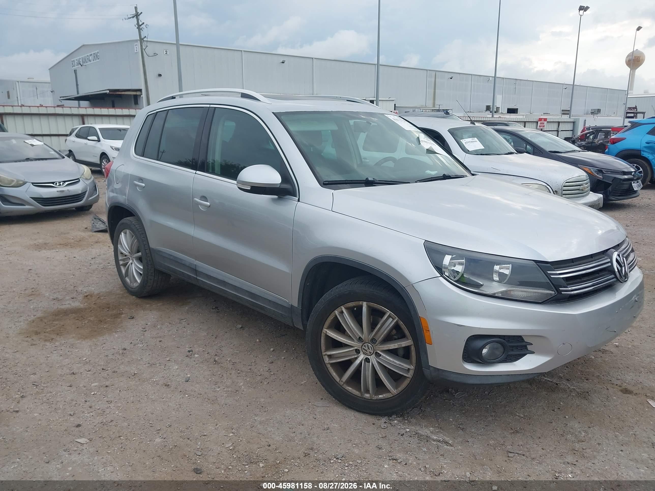 2014 Volkswagen Tiguan VIN WVGAV3AX4EW622202 IAAI salvage auction — Water/Flood, Salvage (Texas), sold $625 on 2026-10-05 (photo 1)