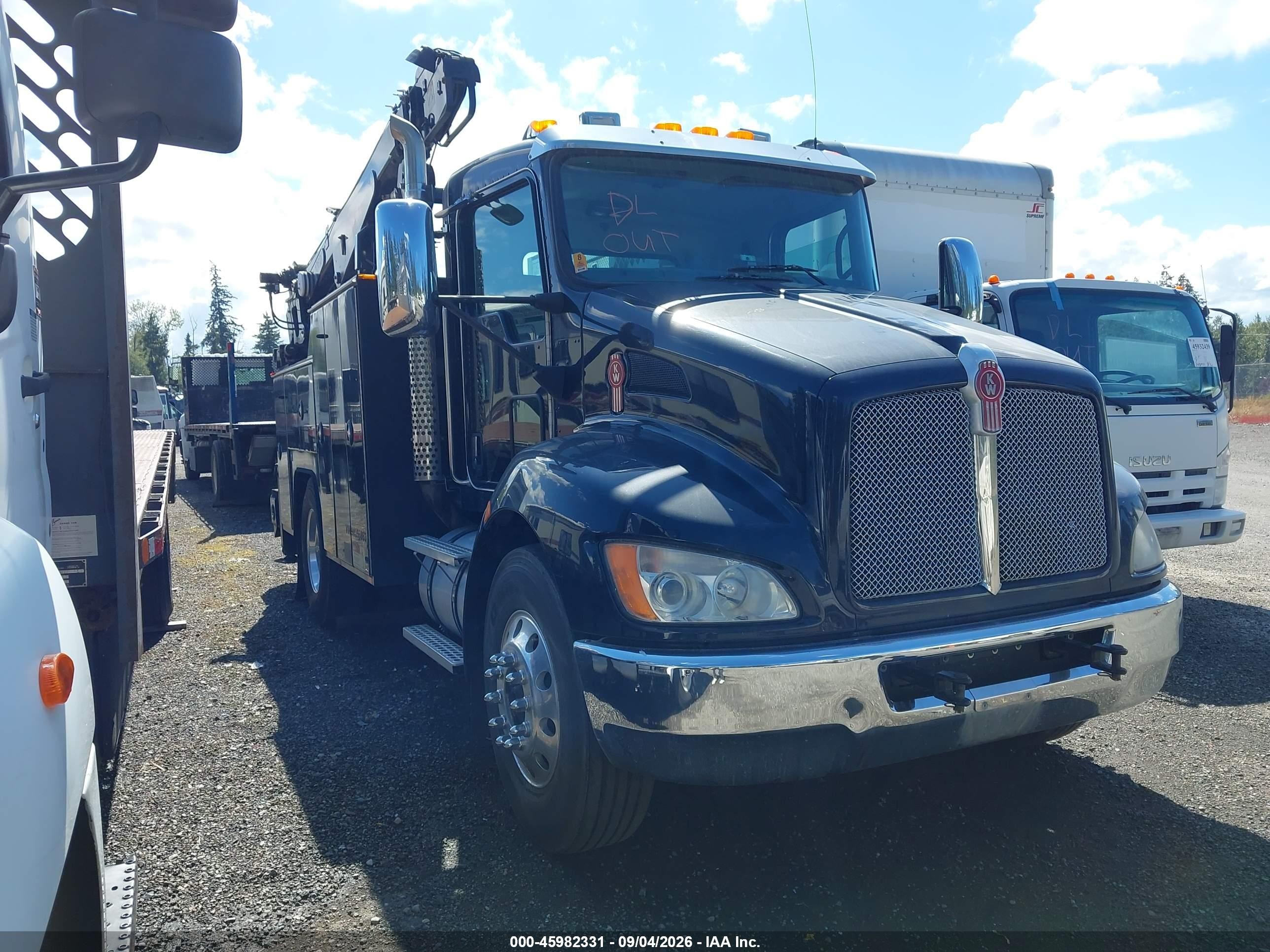 2009 Kenworth Construction VIN 2NKHHN6X29M256863 IAAI salvage auction — Side, Enterprise Vehicles Clear Only (Washington), sold $14,700 on 2026-09-09 (photo 1)