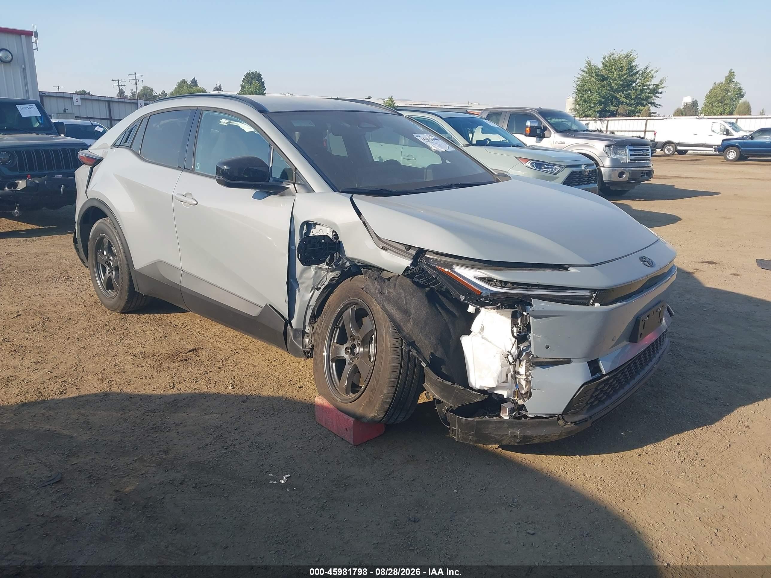 2026 Toyota C-hr VIN JTMAAAAD5TJ012961 IAAI salvage auction — Unknown, Bill Of Sale (Washington), sold $9,300 on 2026-09-18 (photo 1)